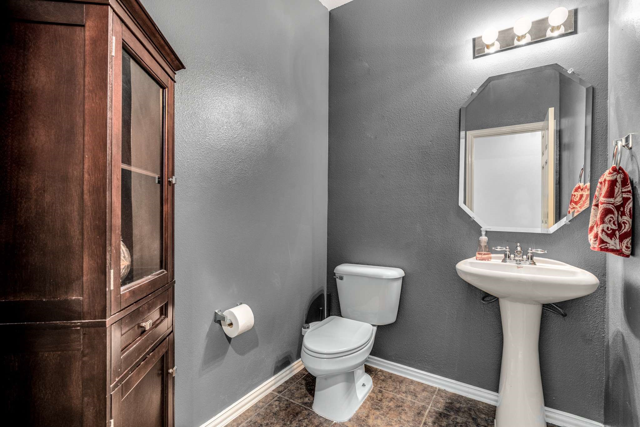 12816 Lizzie Place