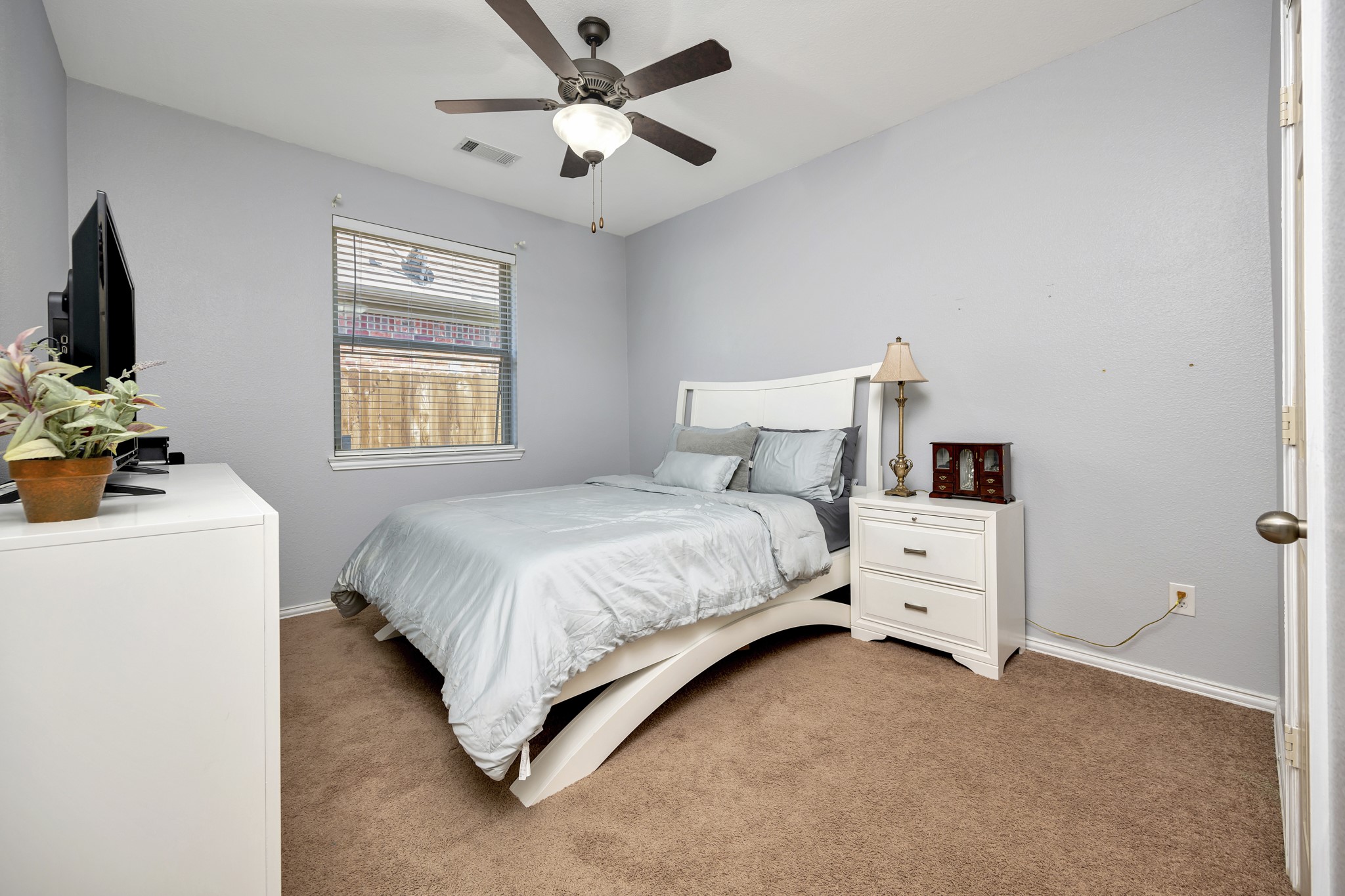 3532 Gallant Trail