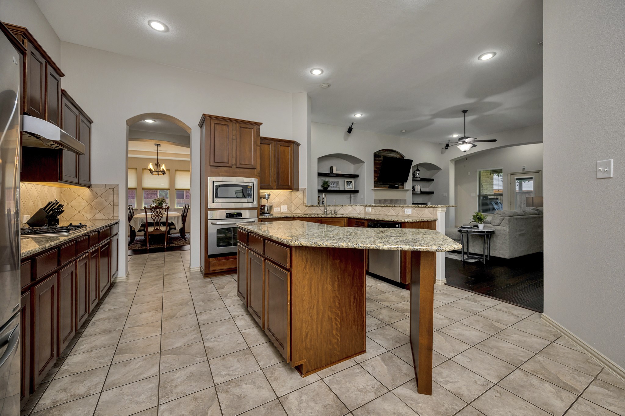 3532 Gallant Trail