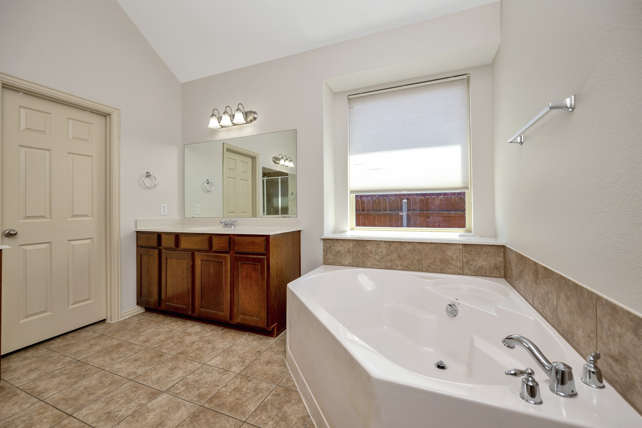 3532 Gallant Trail