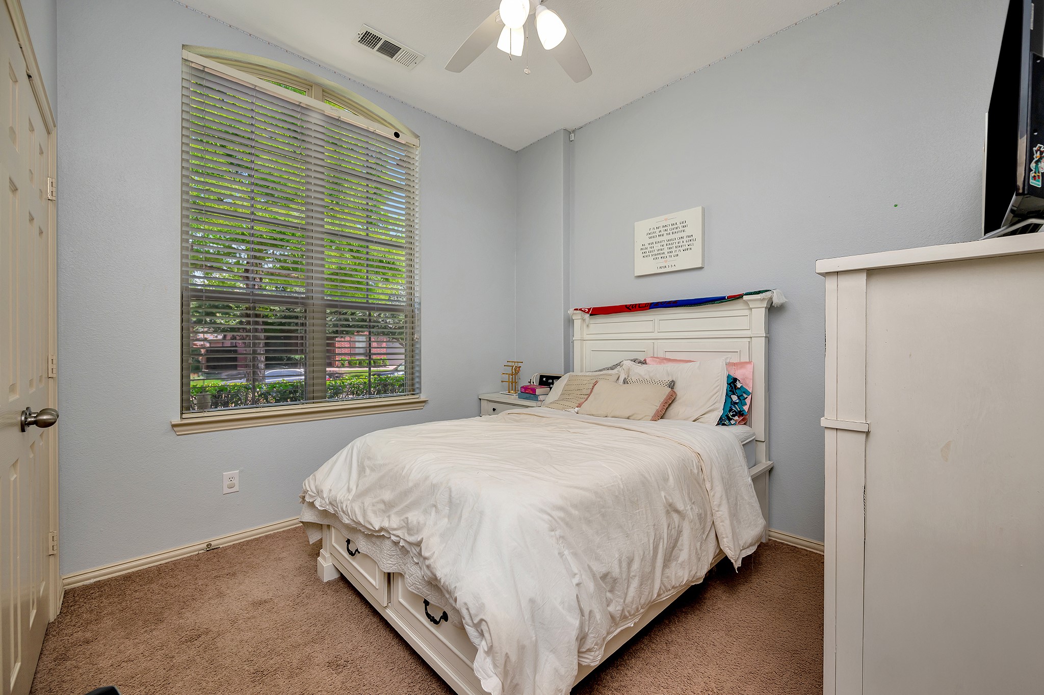 3532 Gallant Trail