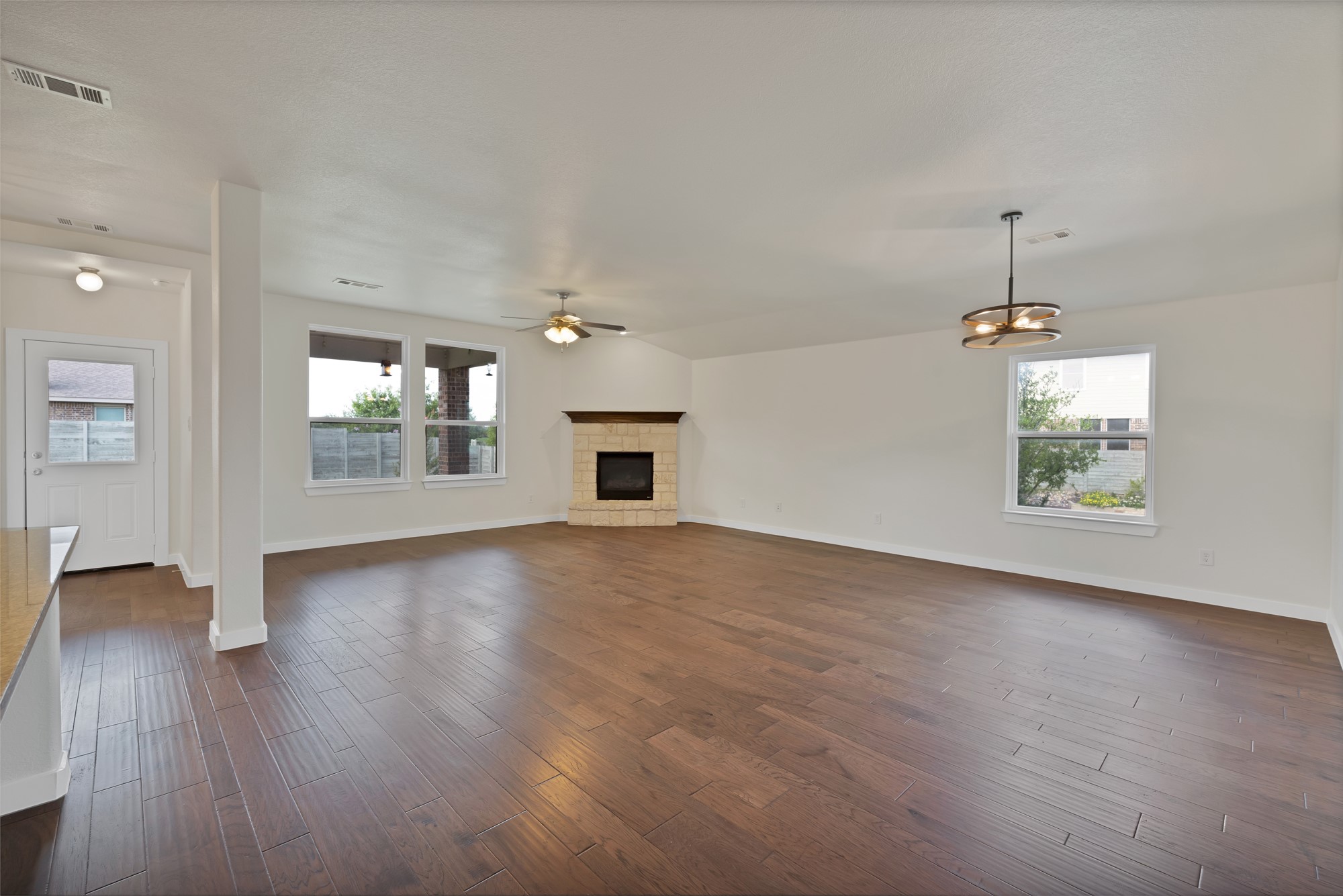 1800 6th Street