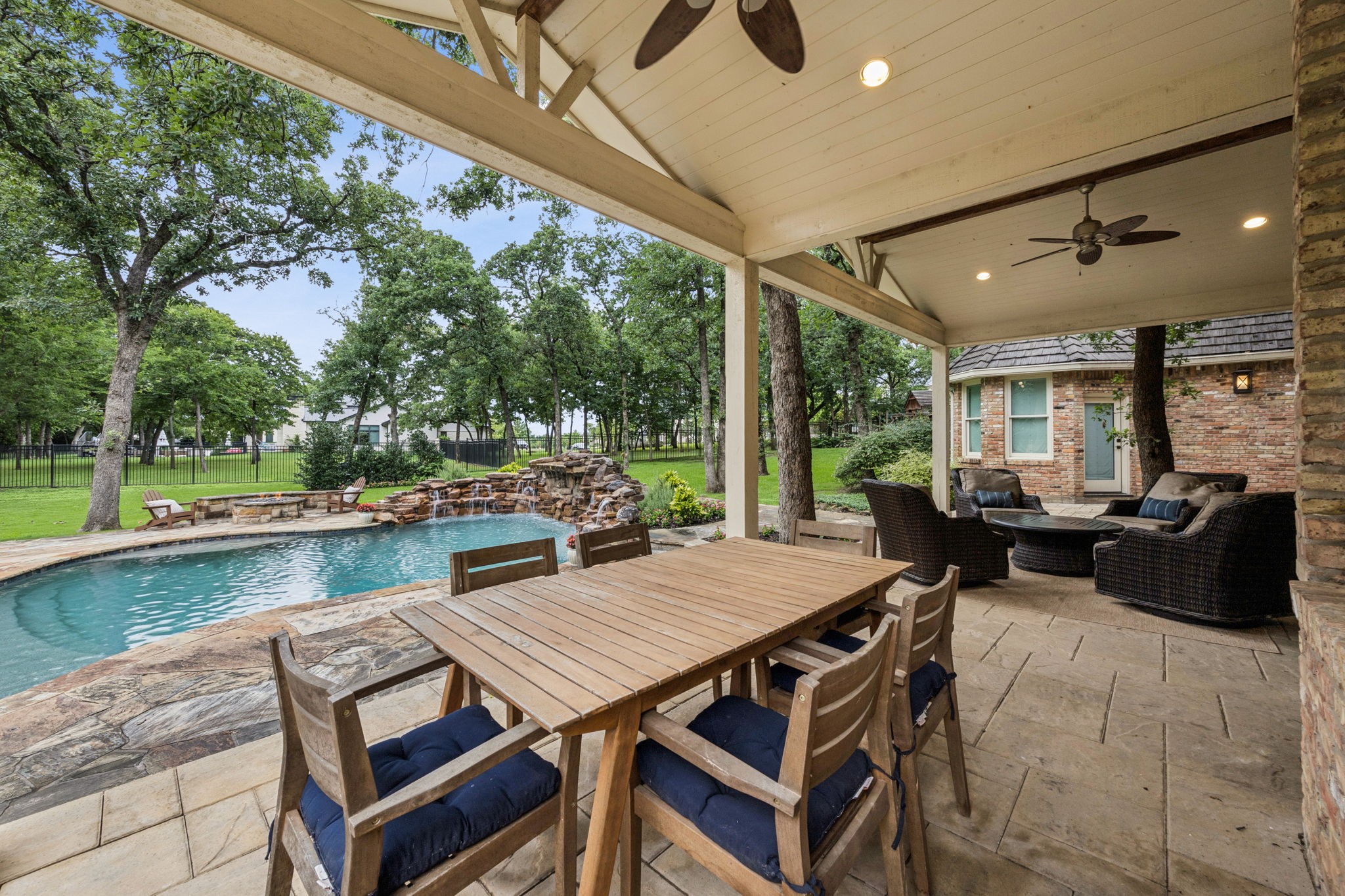 1260 Stanhope Court