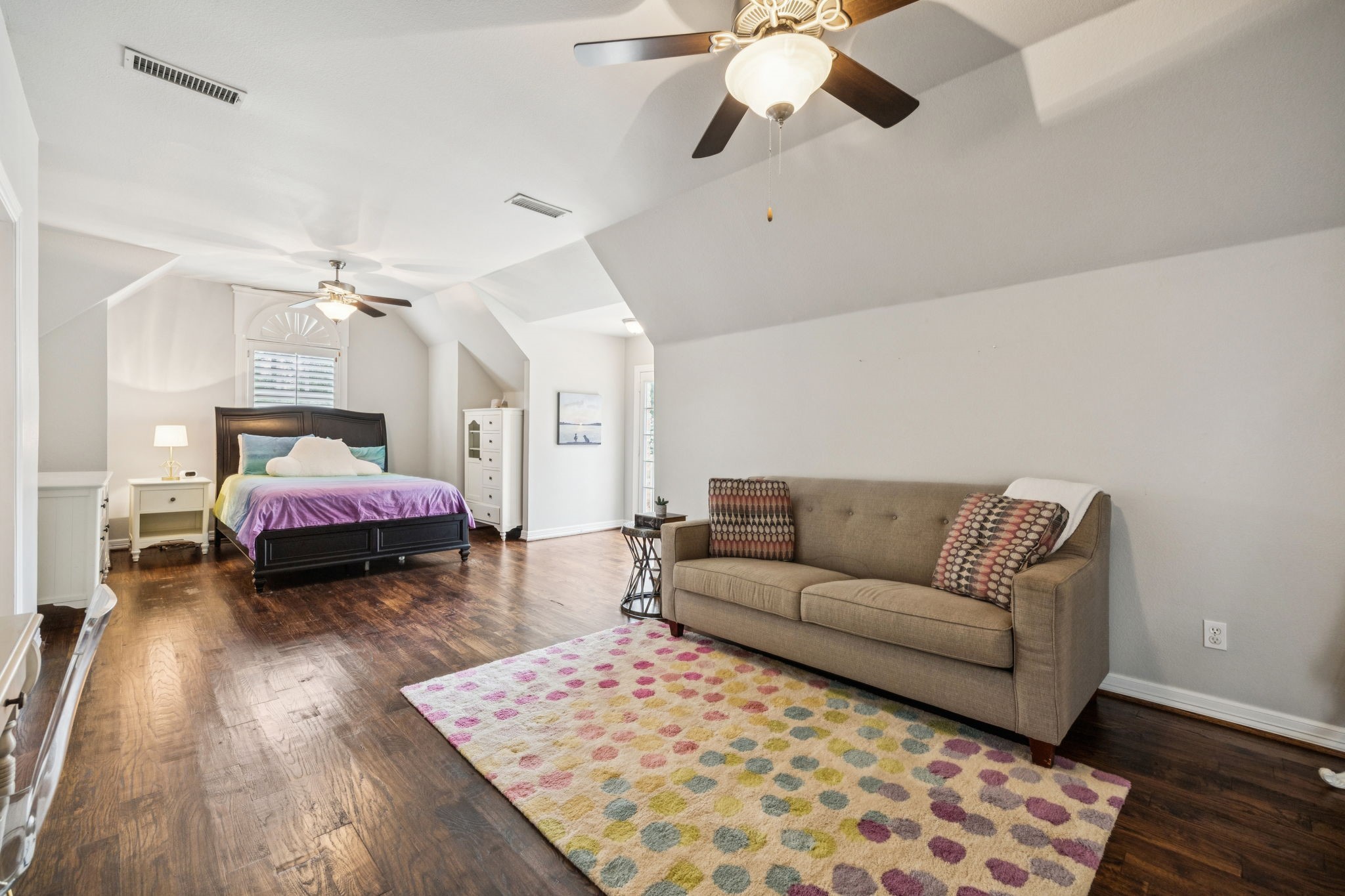 1260 Stanhope Court