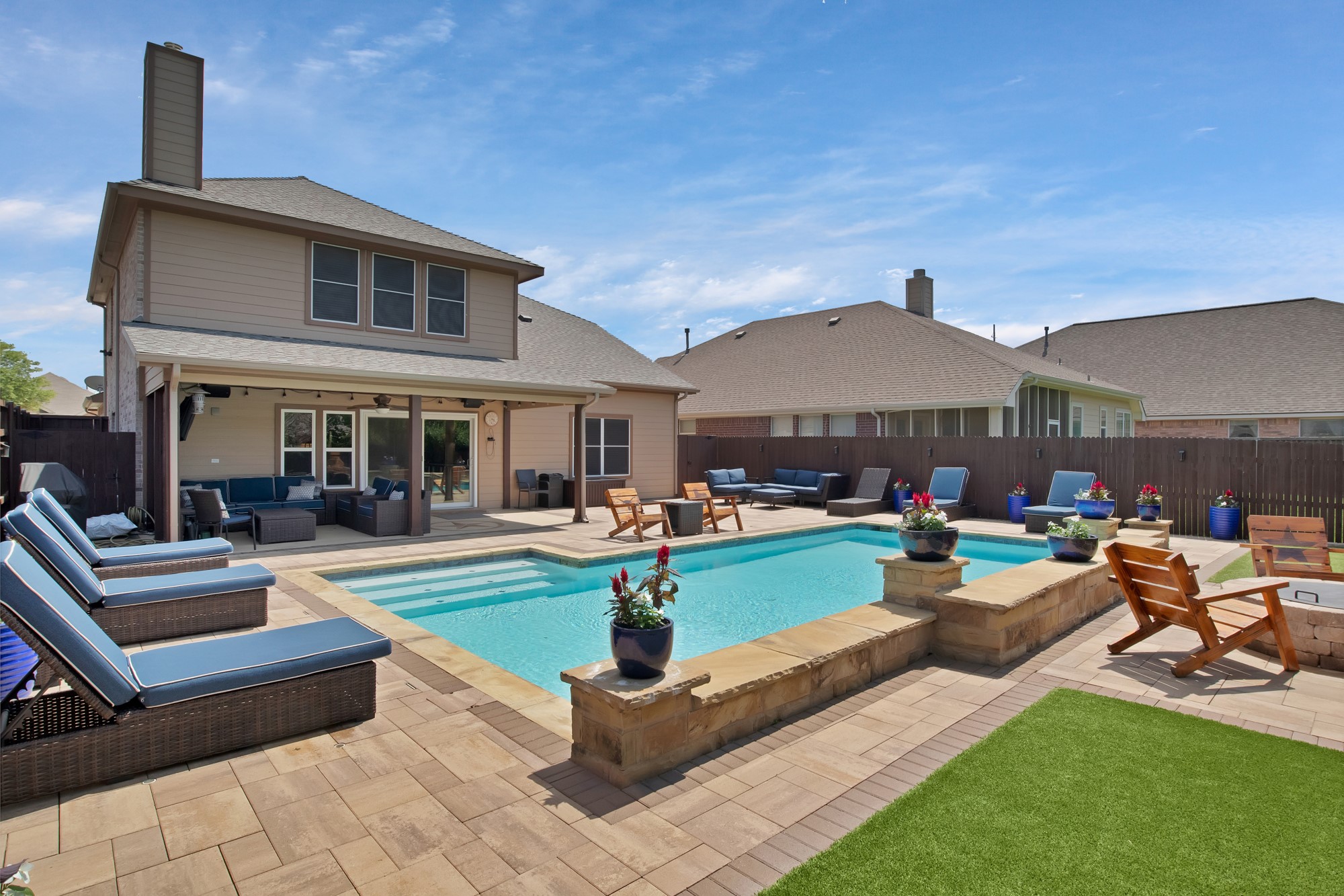 15721 Ringdove Court