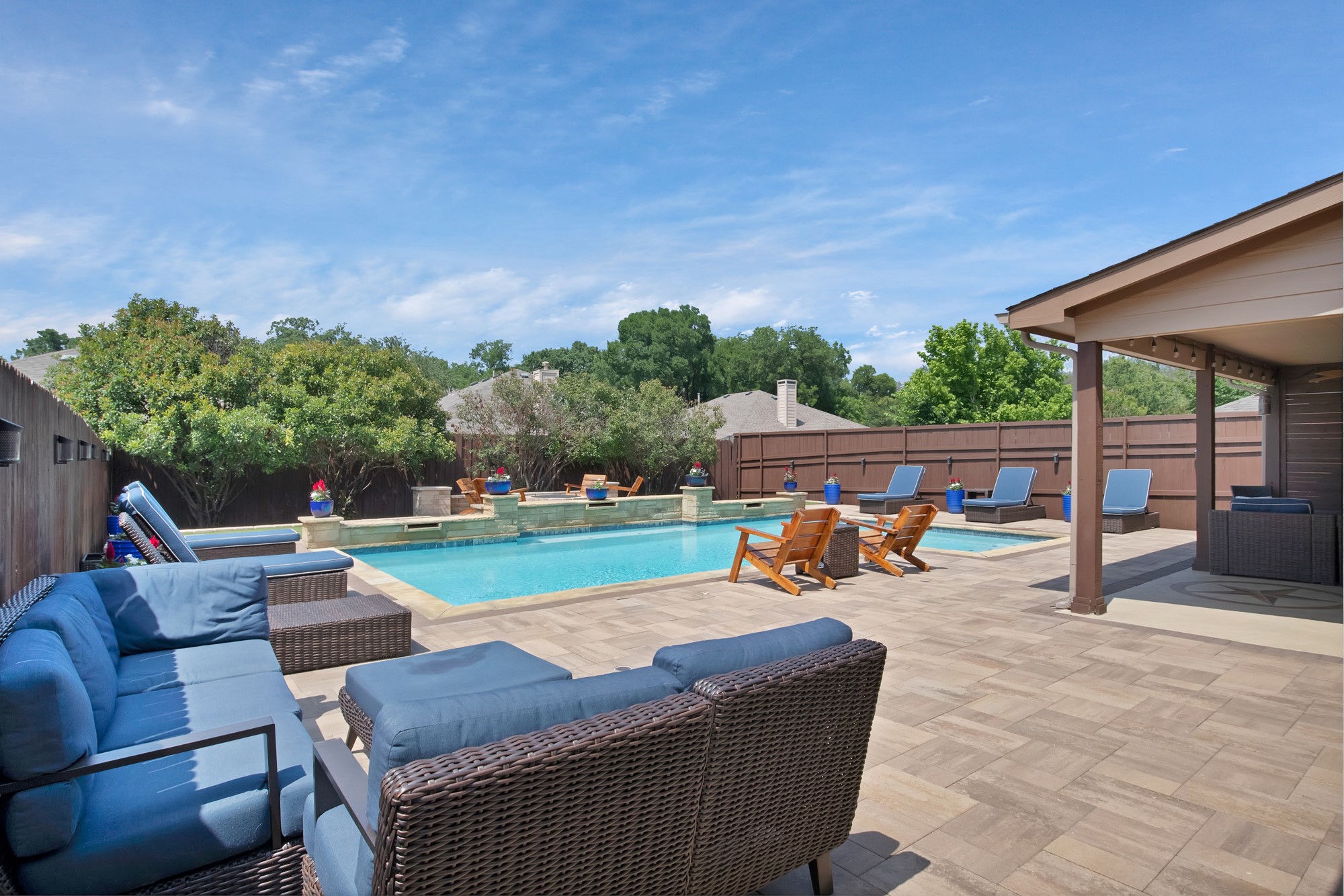 15721 Ringdove Court