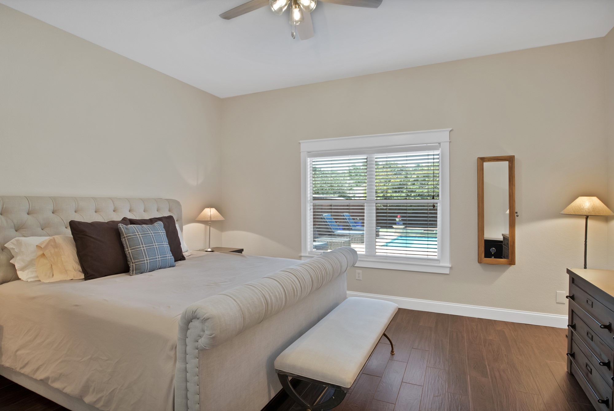 15721 Ringdove Court