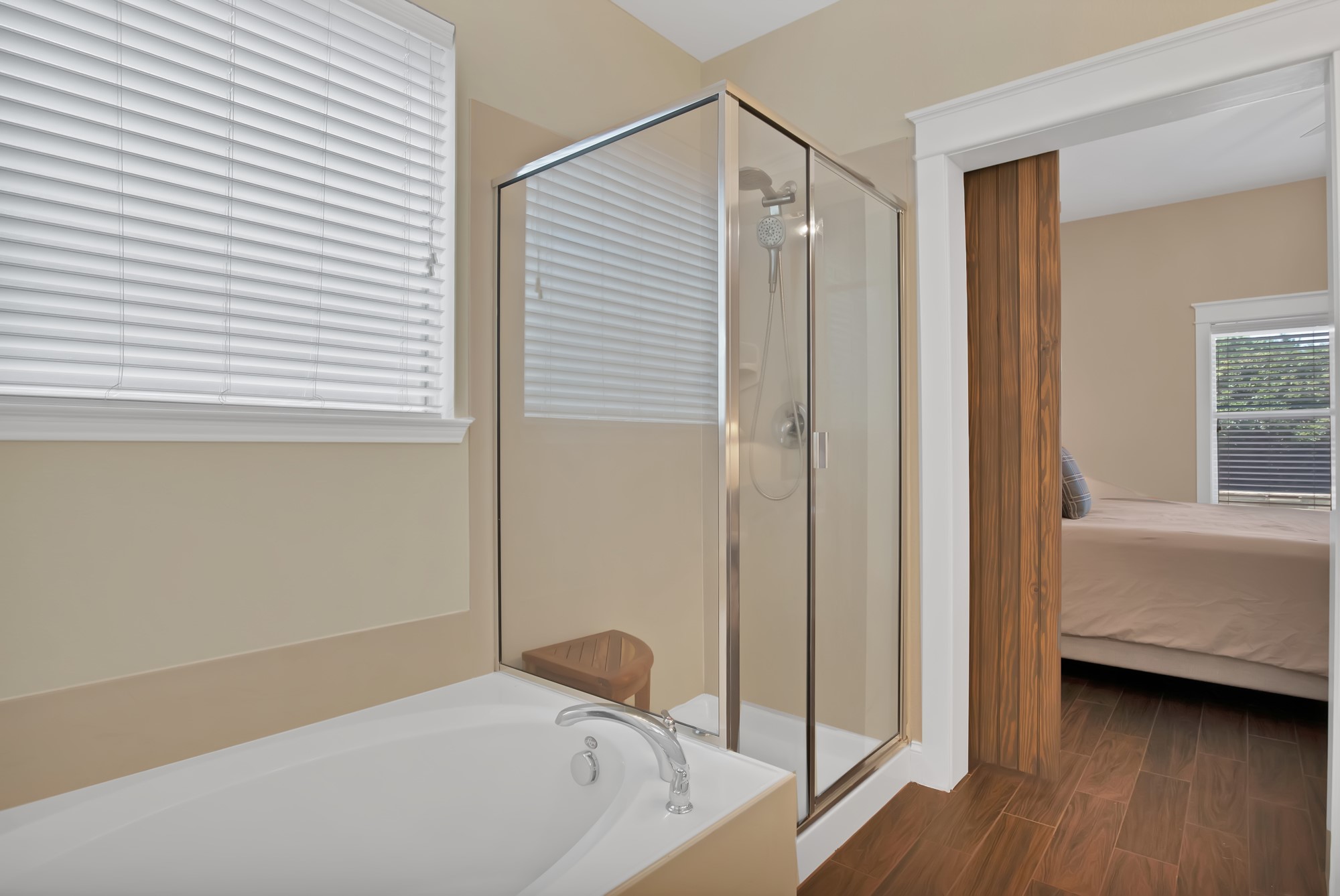 15721 Ringdove Court