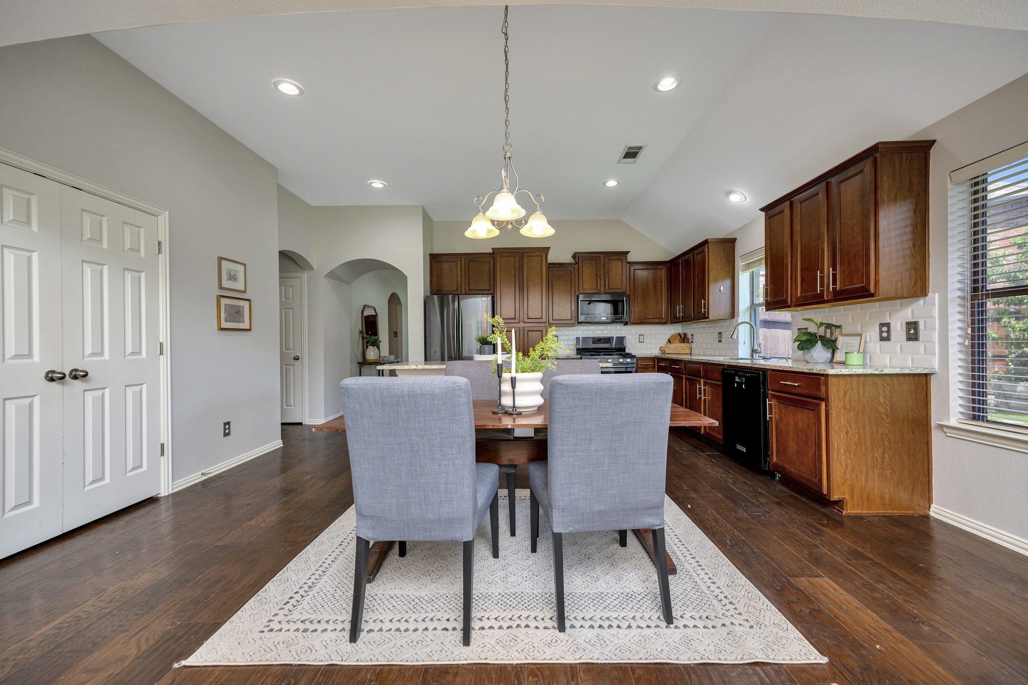 12400 Outlook Avenue