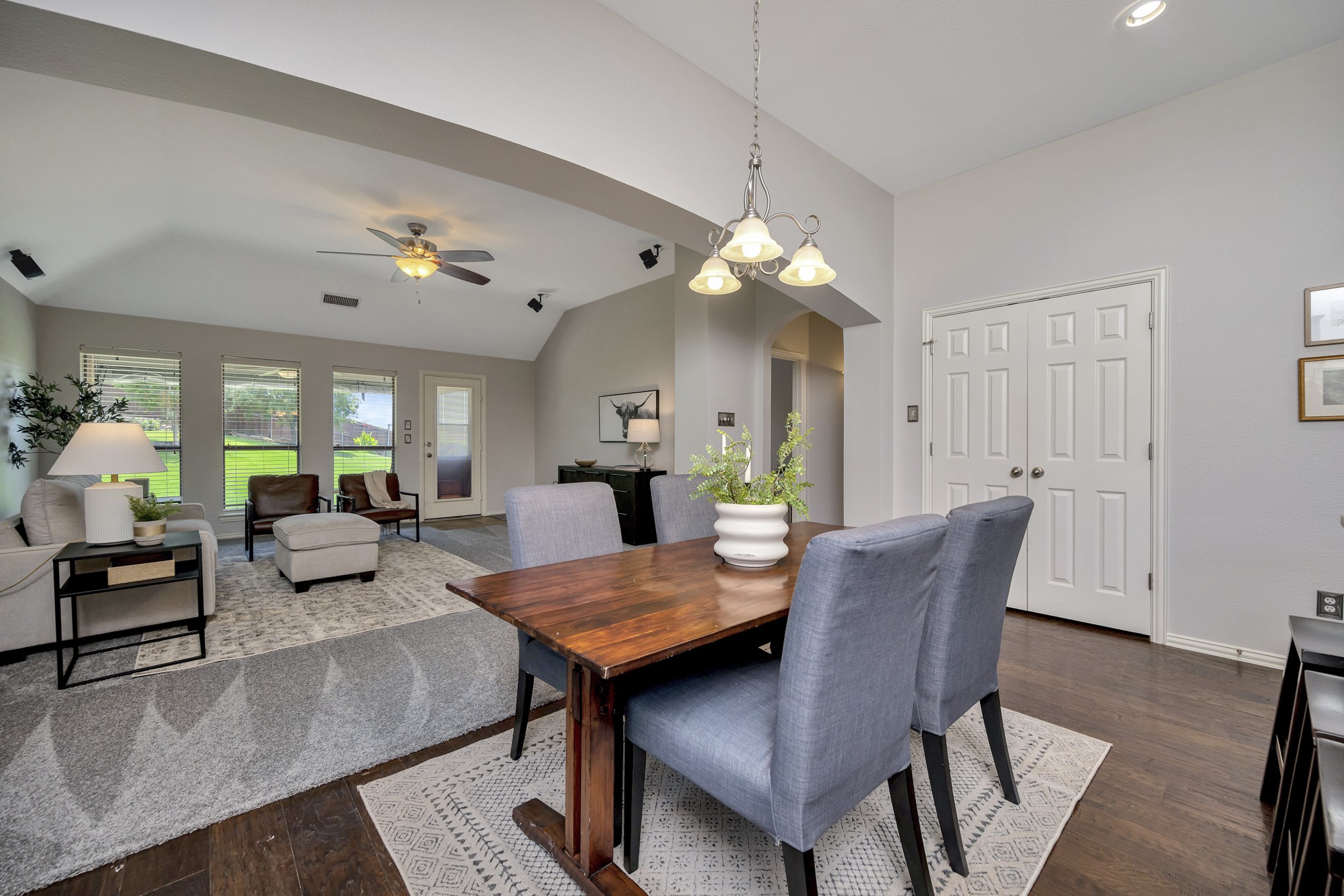 12400 Outlook Avenue