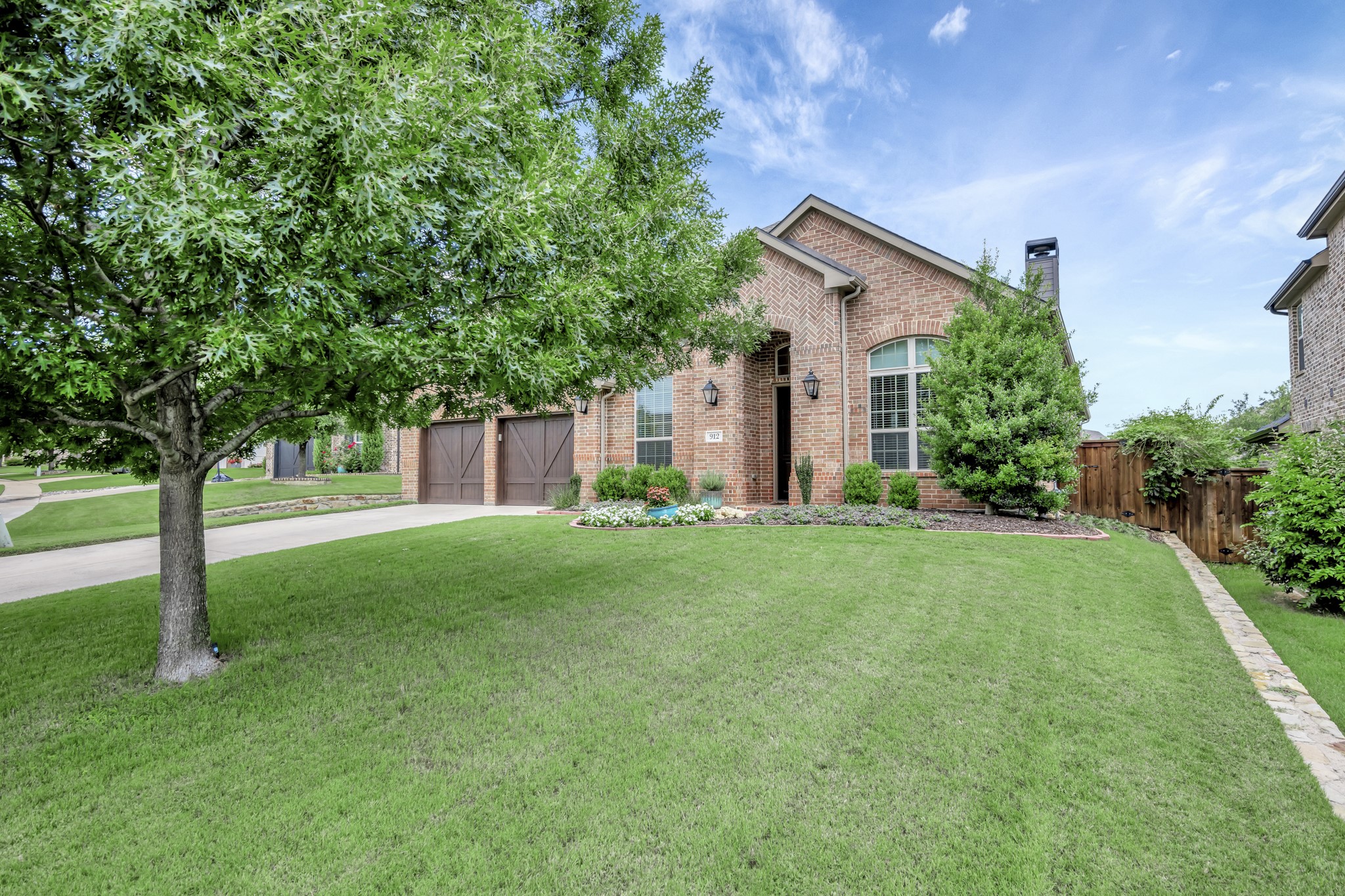 912 Champions Court