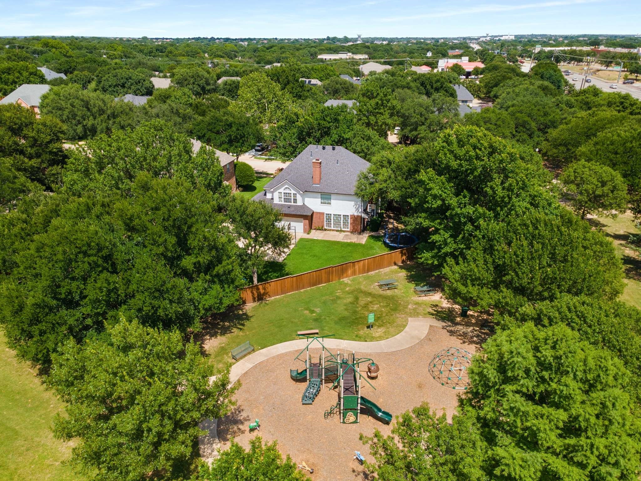 102 Starling Court