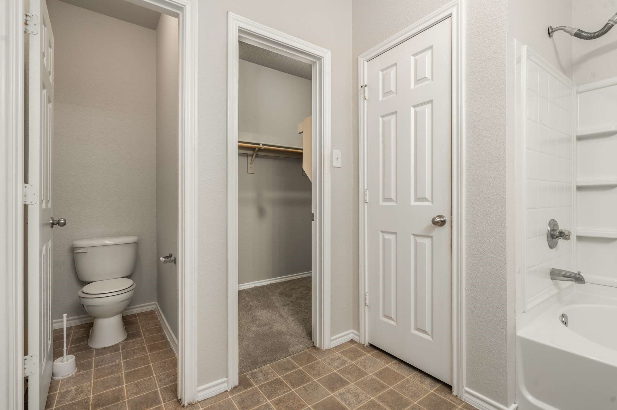 10969 Colonial Heights Lane