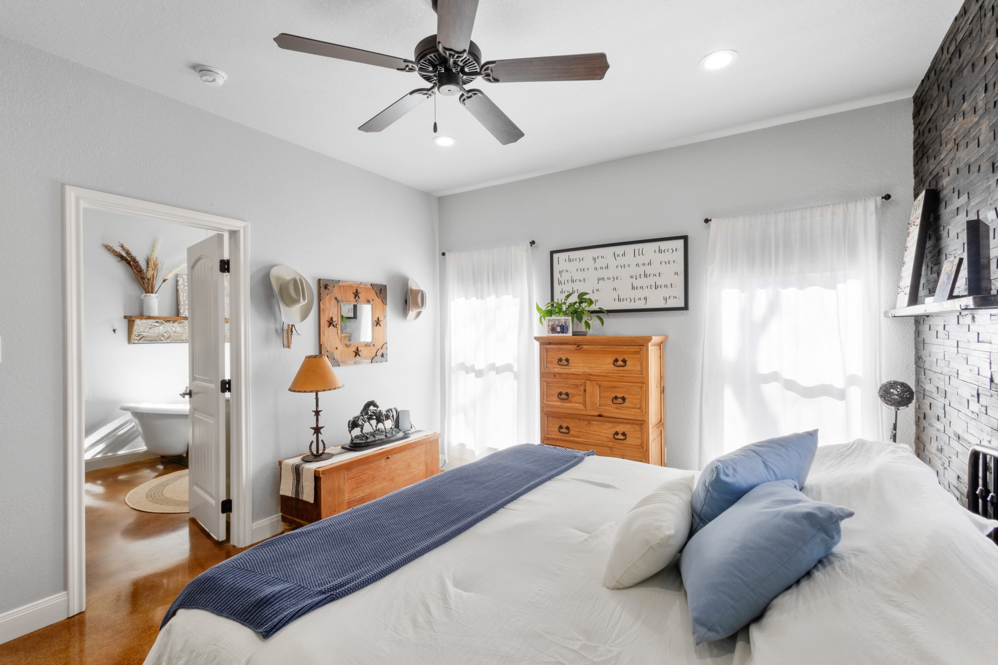 1036 Ten Box Road