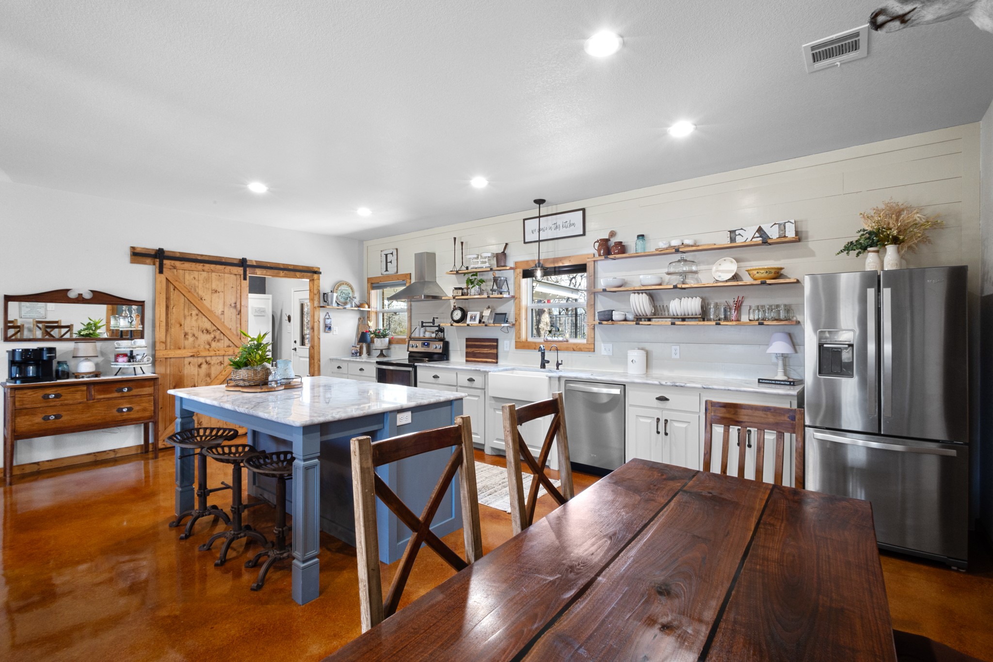 1036 Ten Box Road