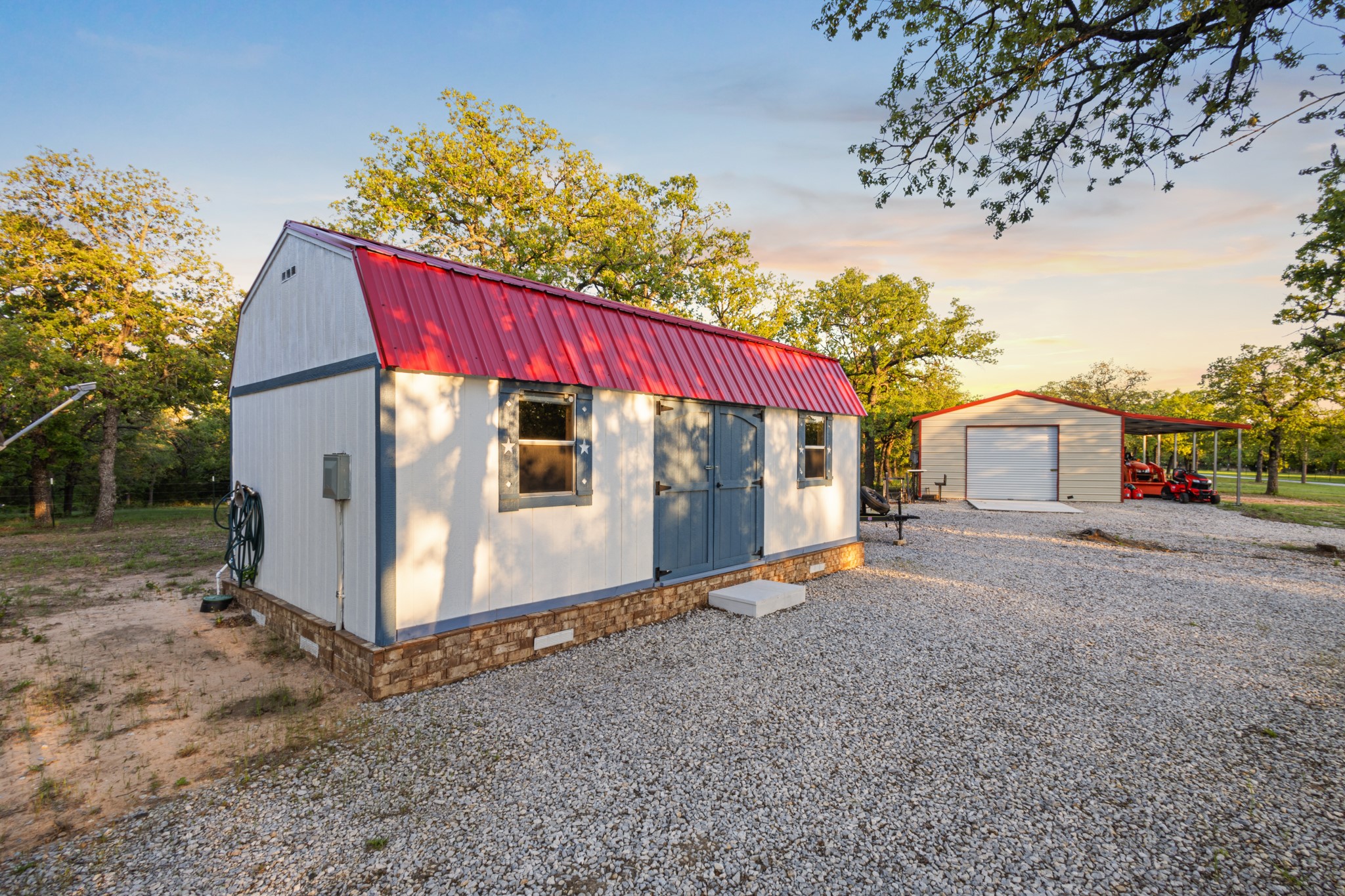1036 Ten Box Road