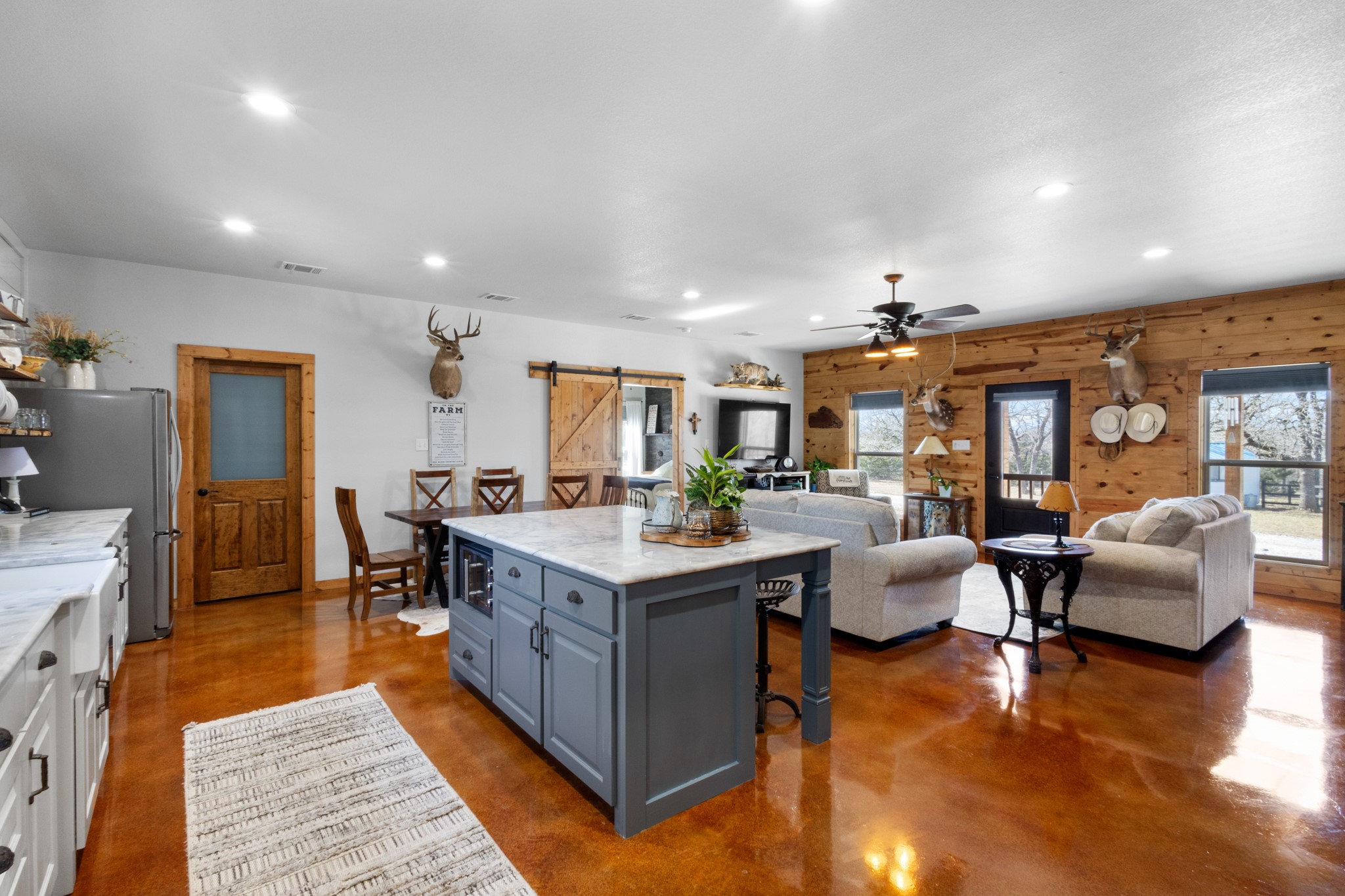 1036 Ten Box Road