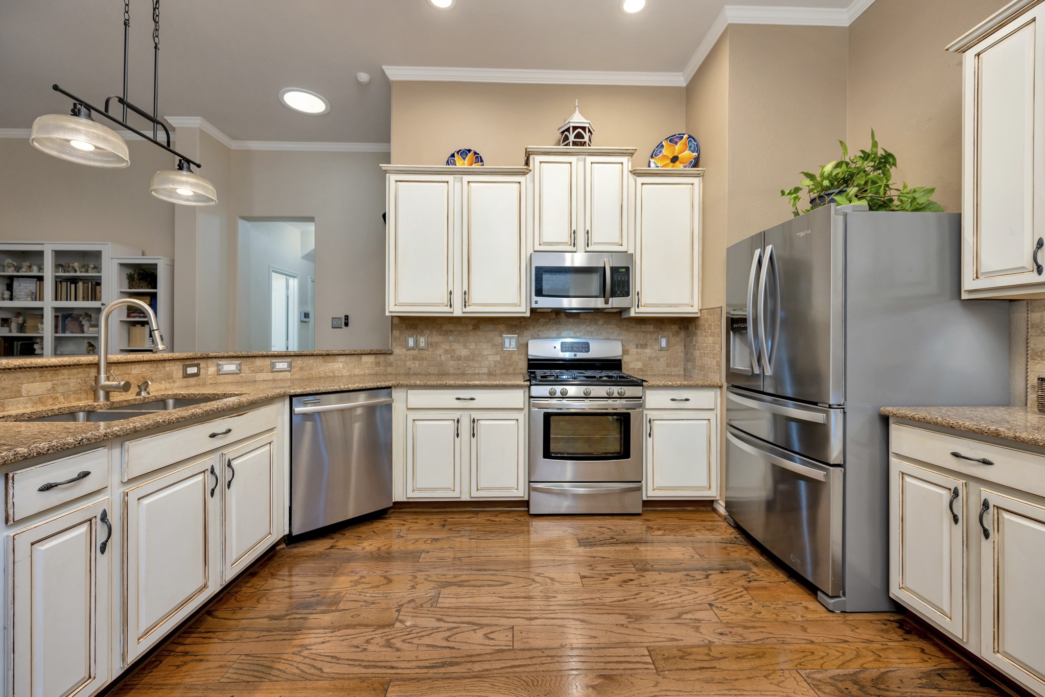 12757 Lizzie Place