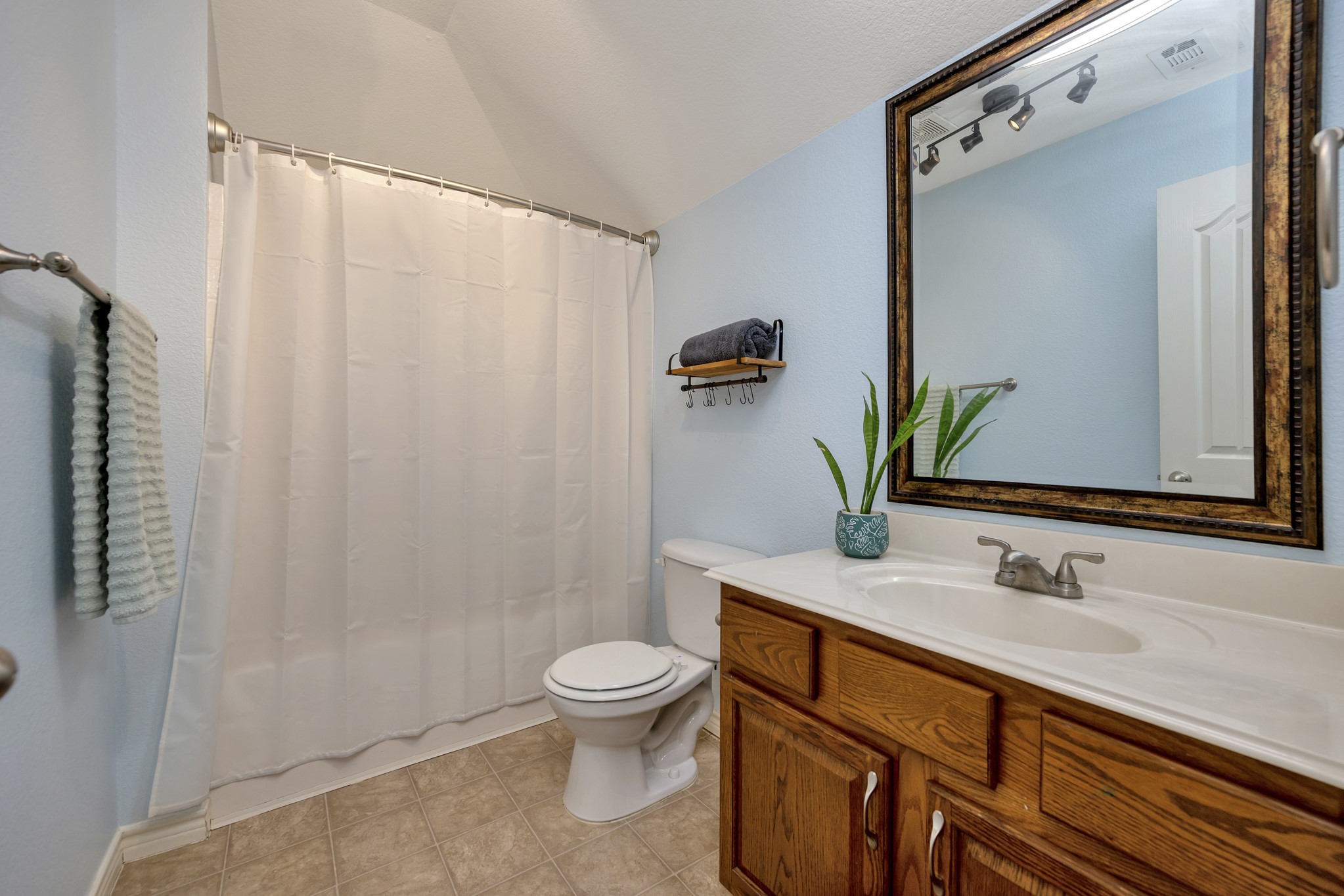 12757 Lizzie Place