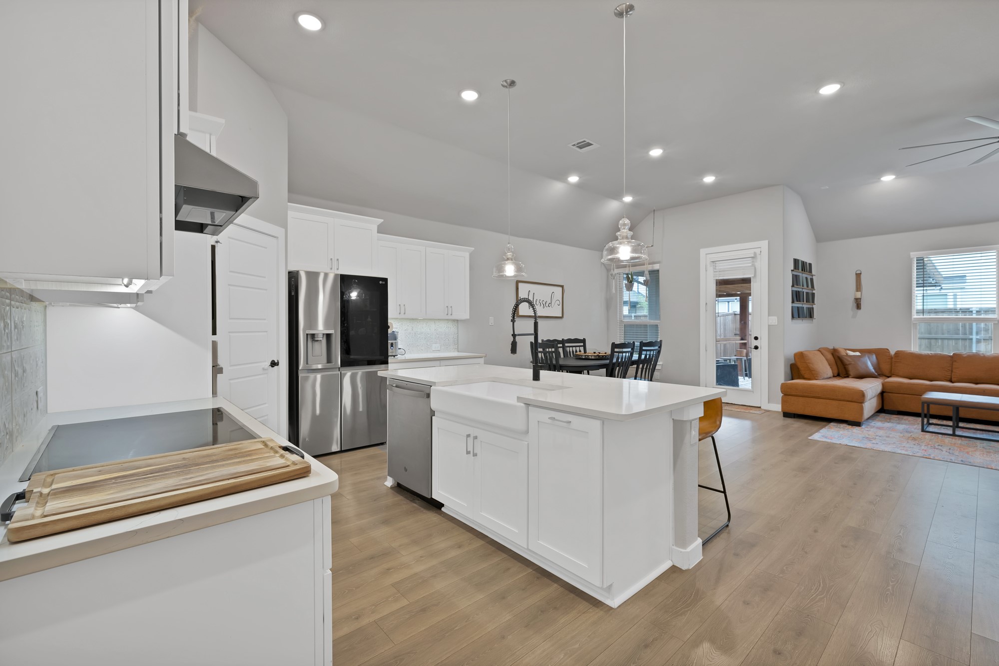 1373 Silverthorn Trail