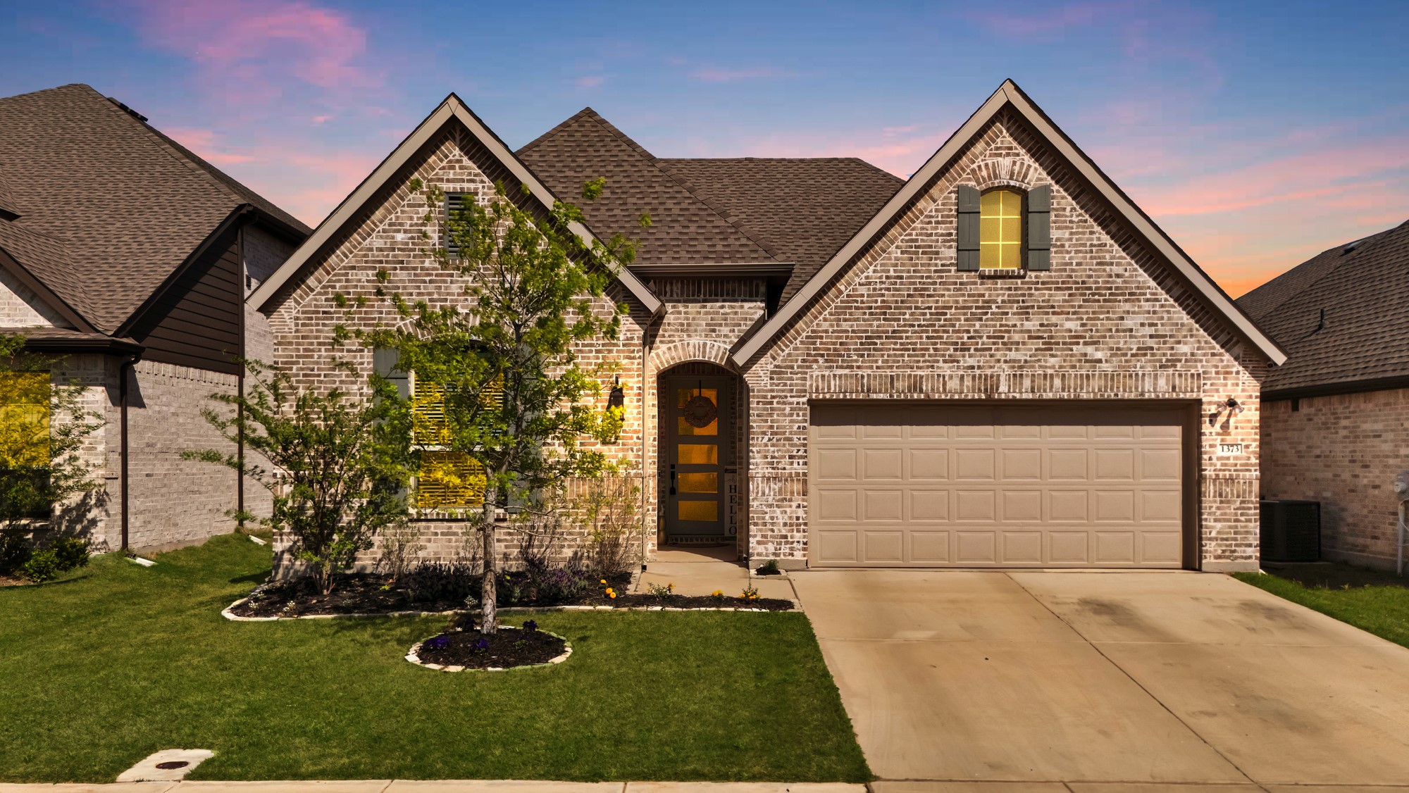 1373 Silverthorn Trail