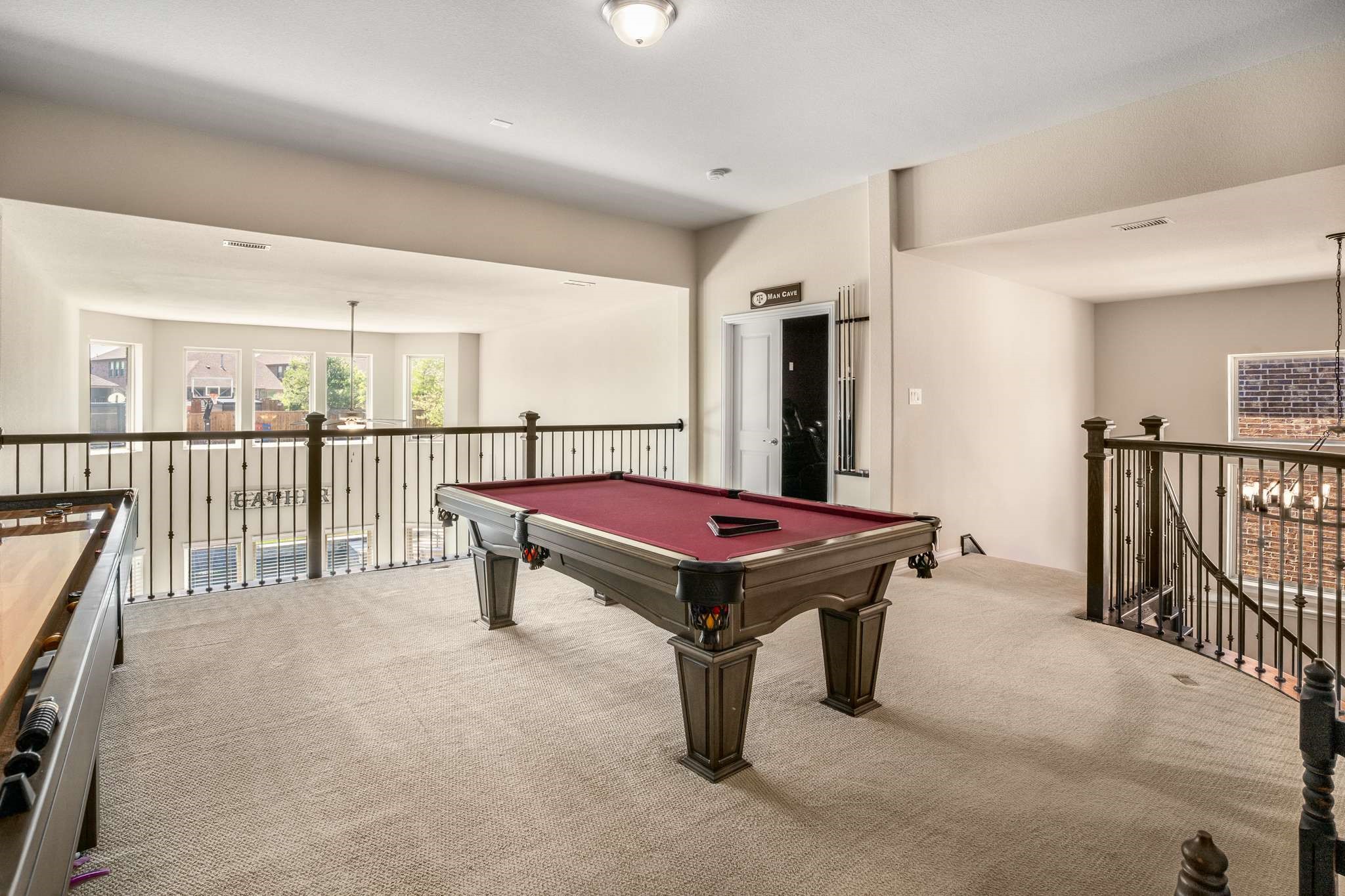 1129 Uplands Drive