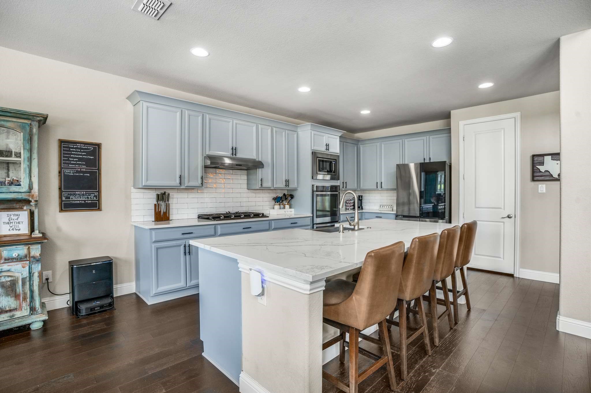 1129 Uplands Drive
