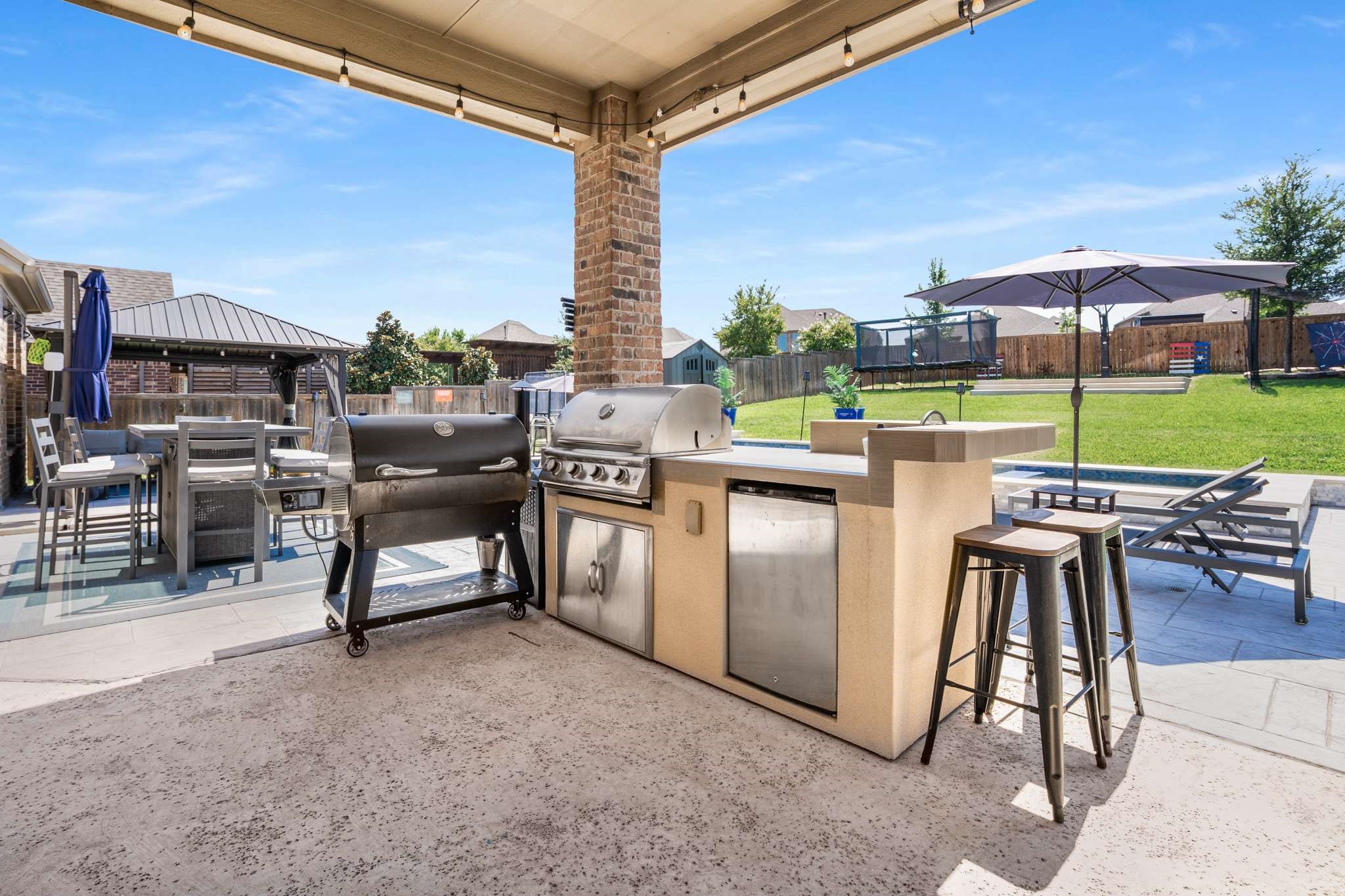 1129 Uplands Drive