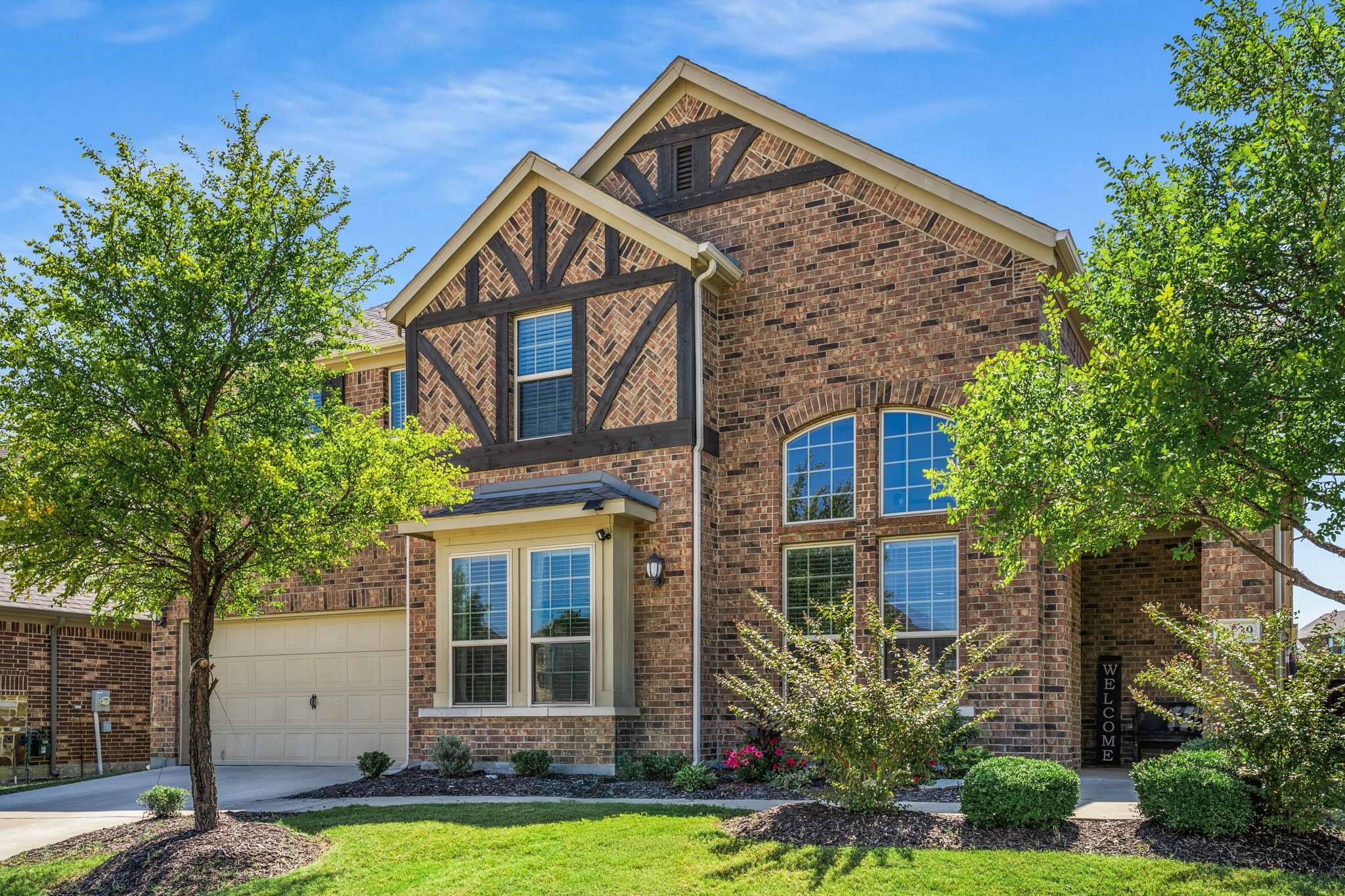 1129 Uplands Drive