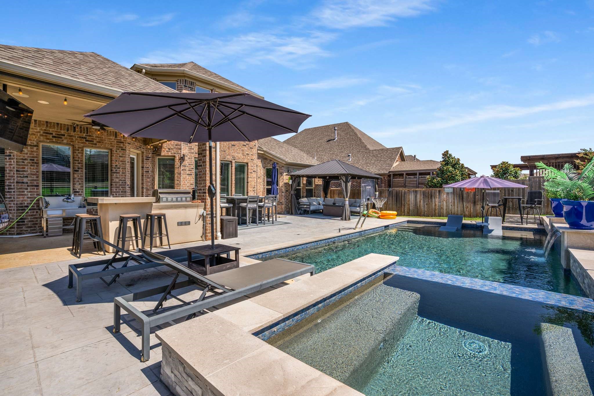 1129 Uplands Drive