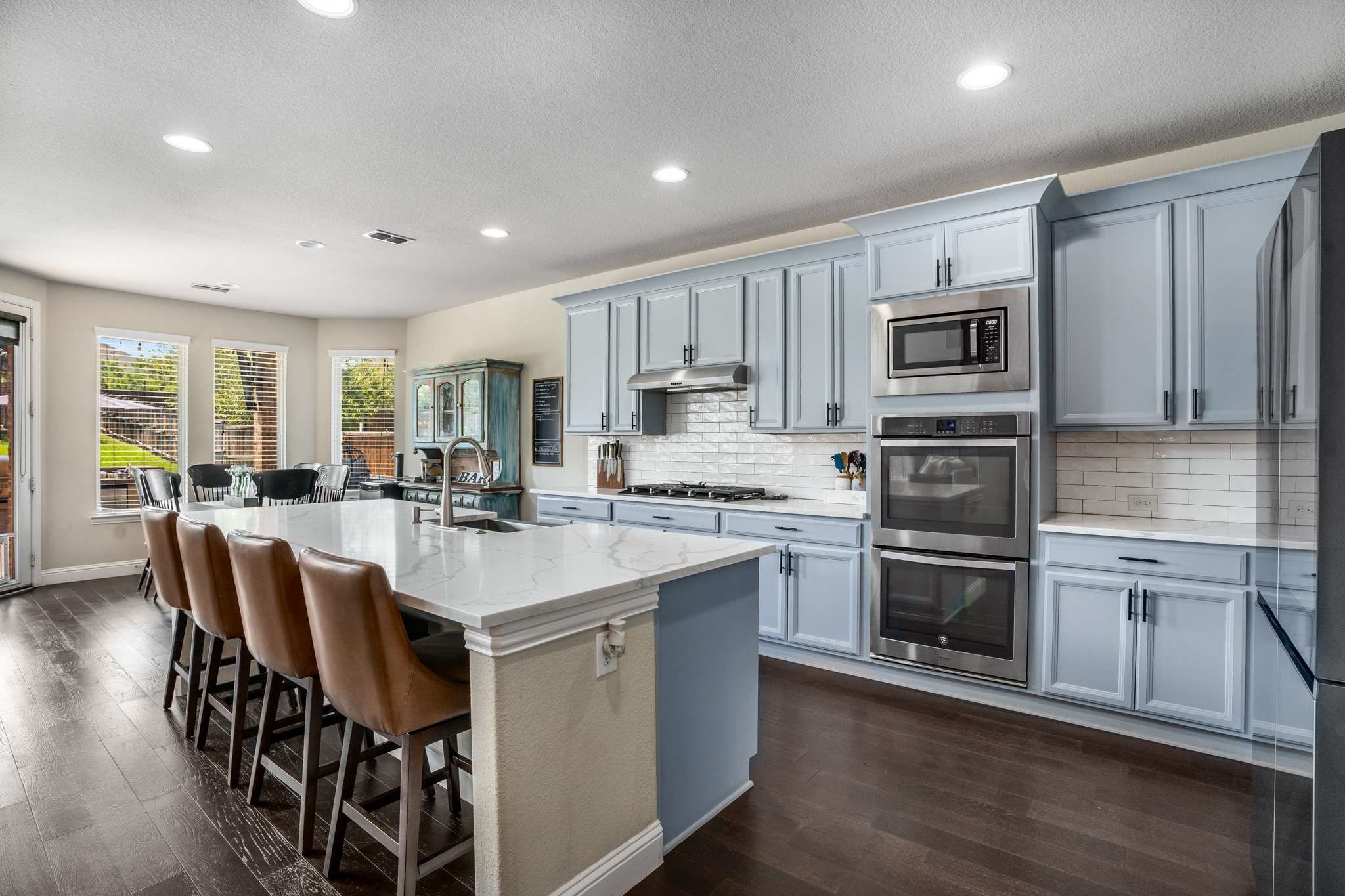 1129 Uplands Drive