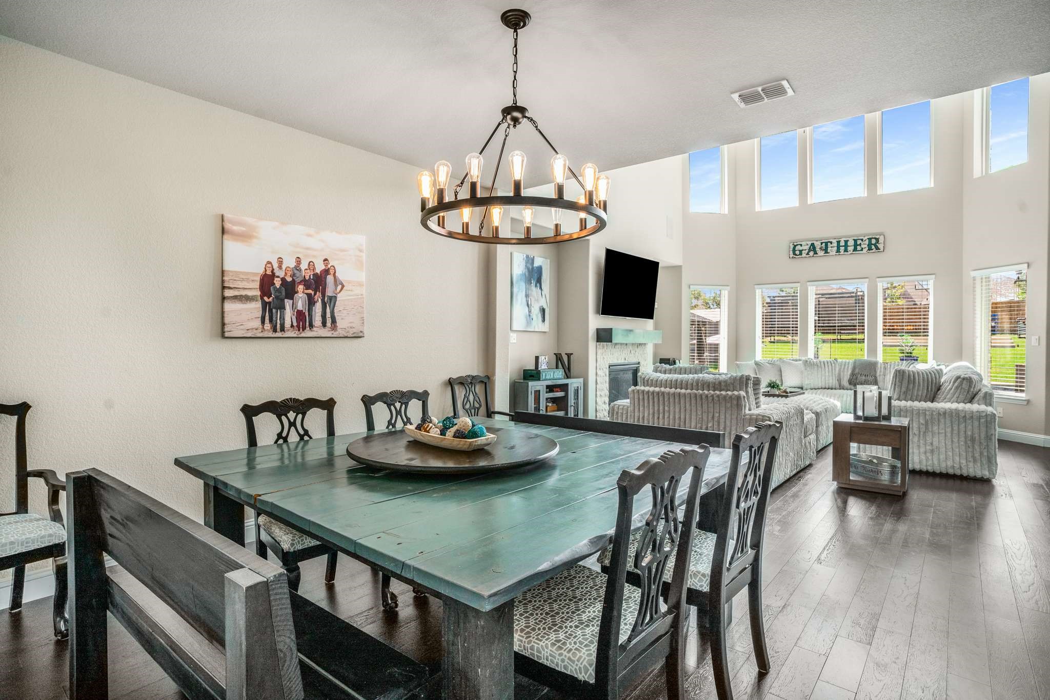 1129 Uplands Drive