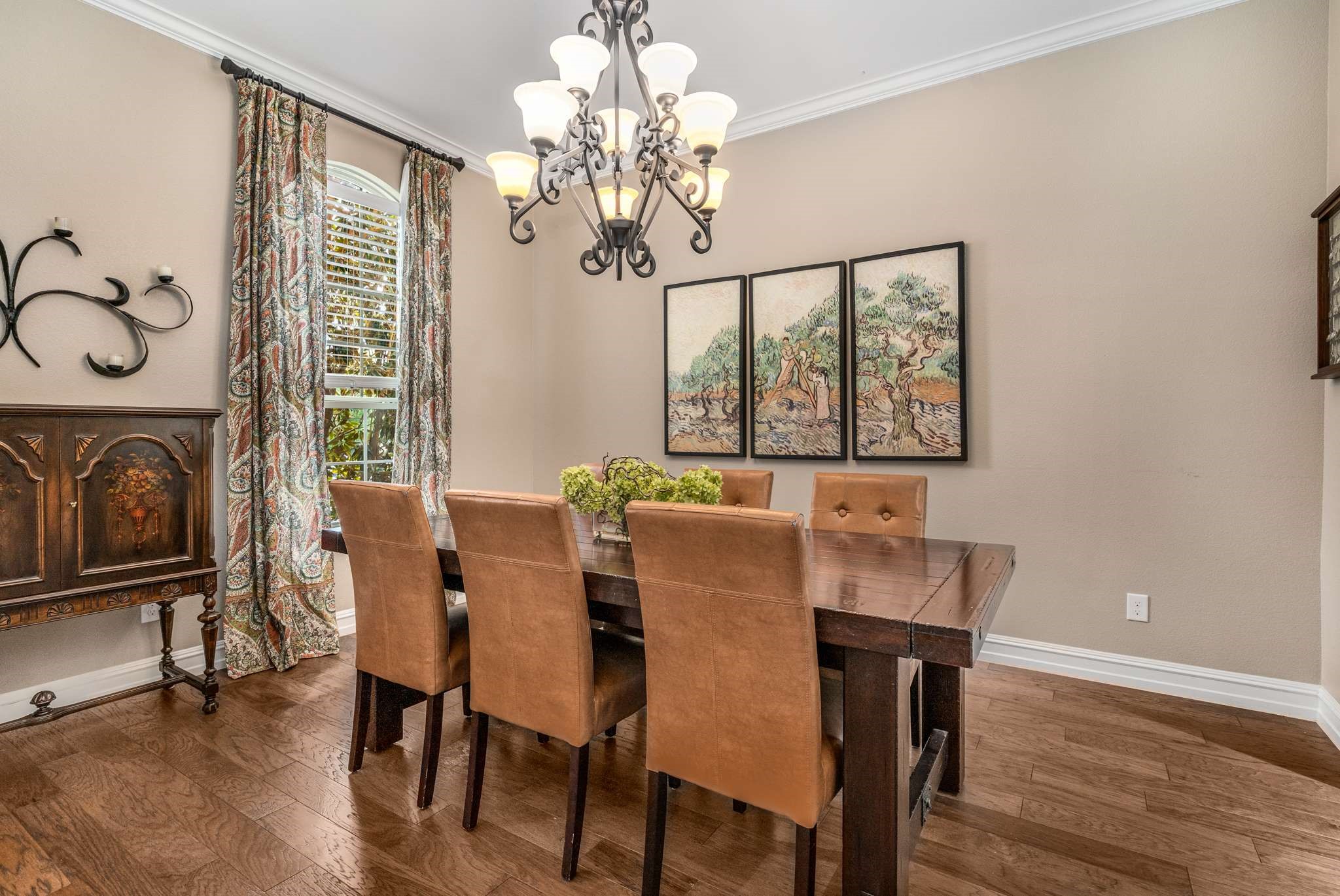 2825 Macquarie Street