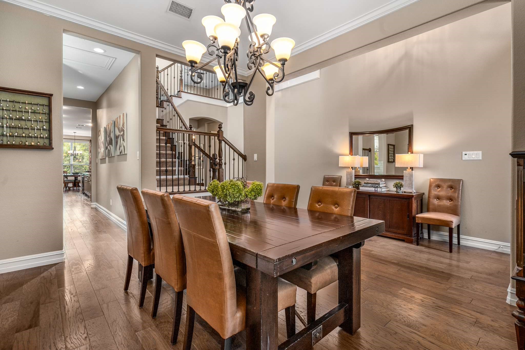 2825 Macquarie Street