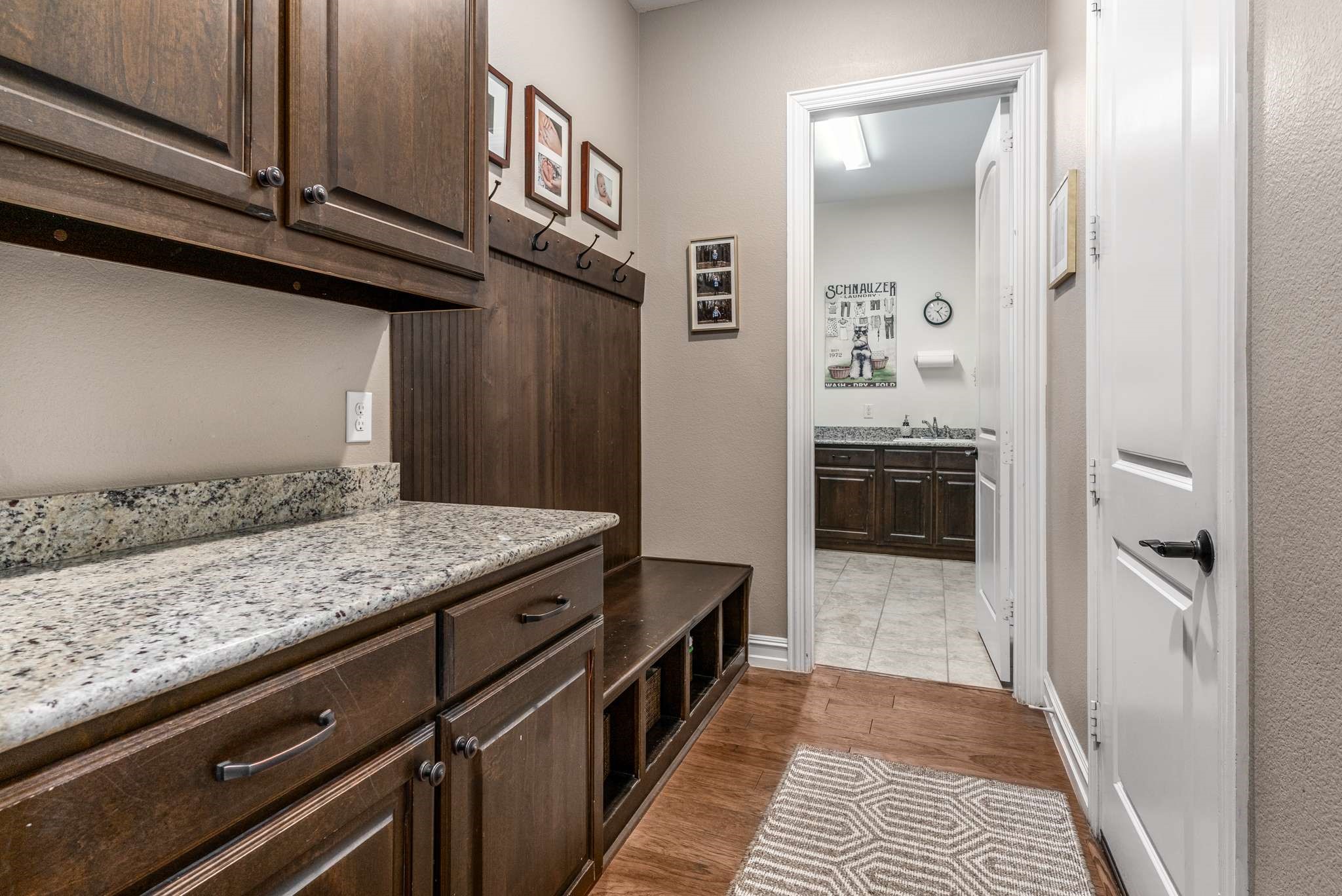 2825 Macquarie Street