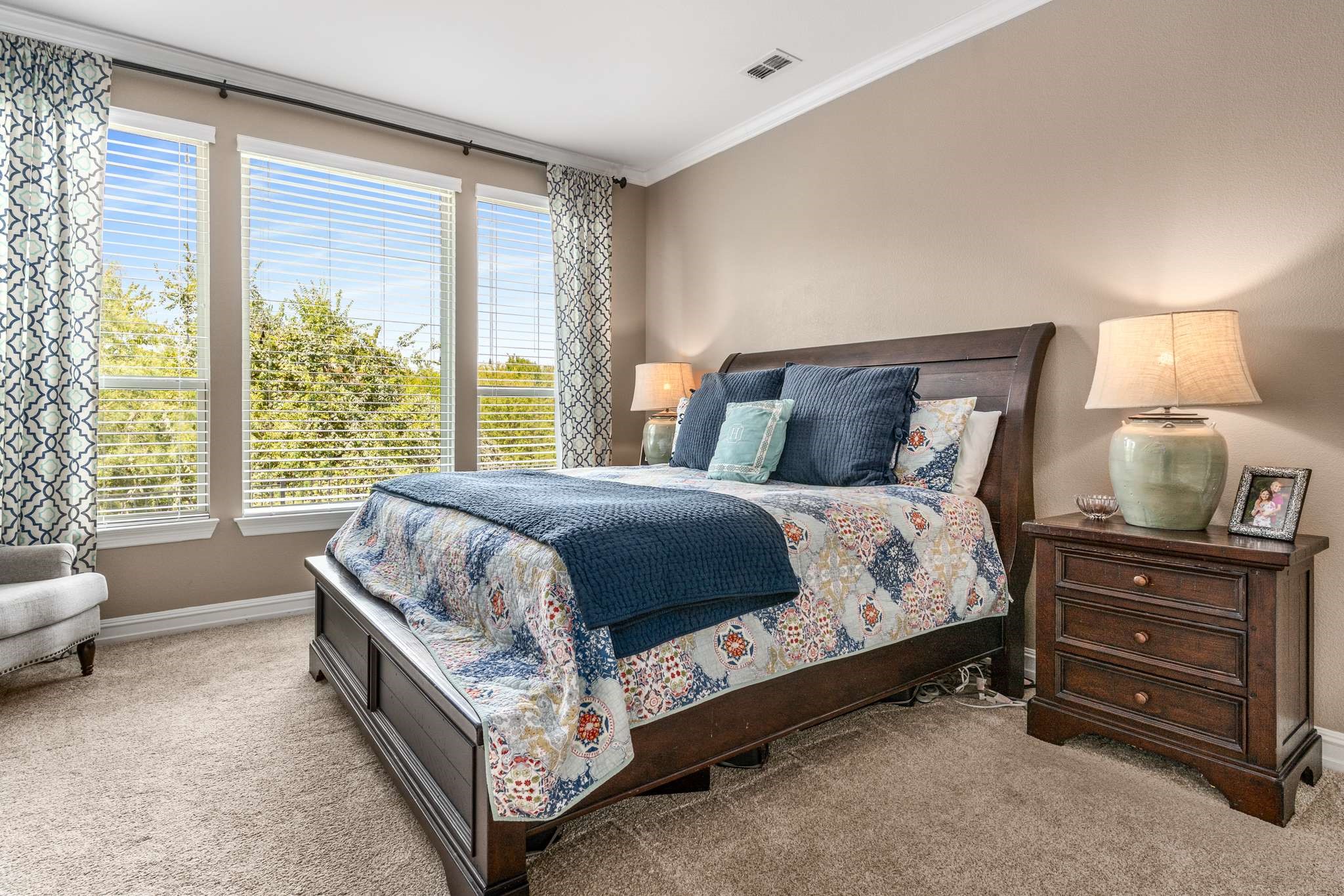 2825 Macquarie Street