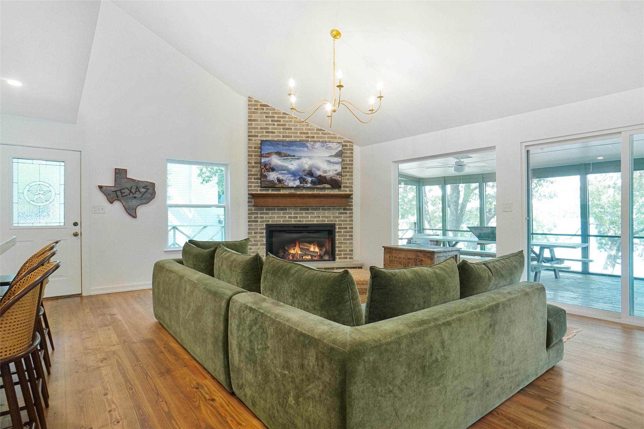 2147 Chaparral Drive