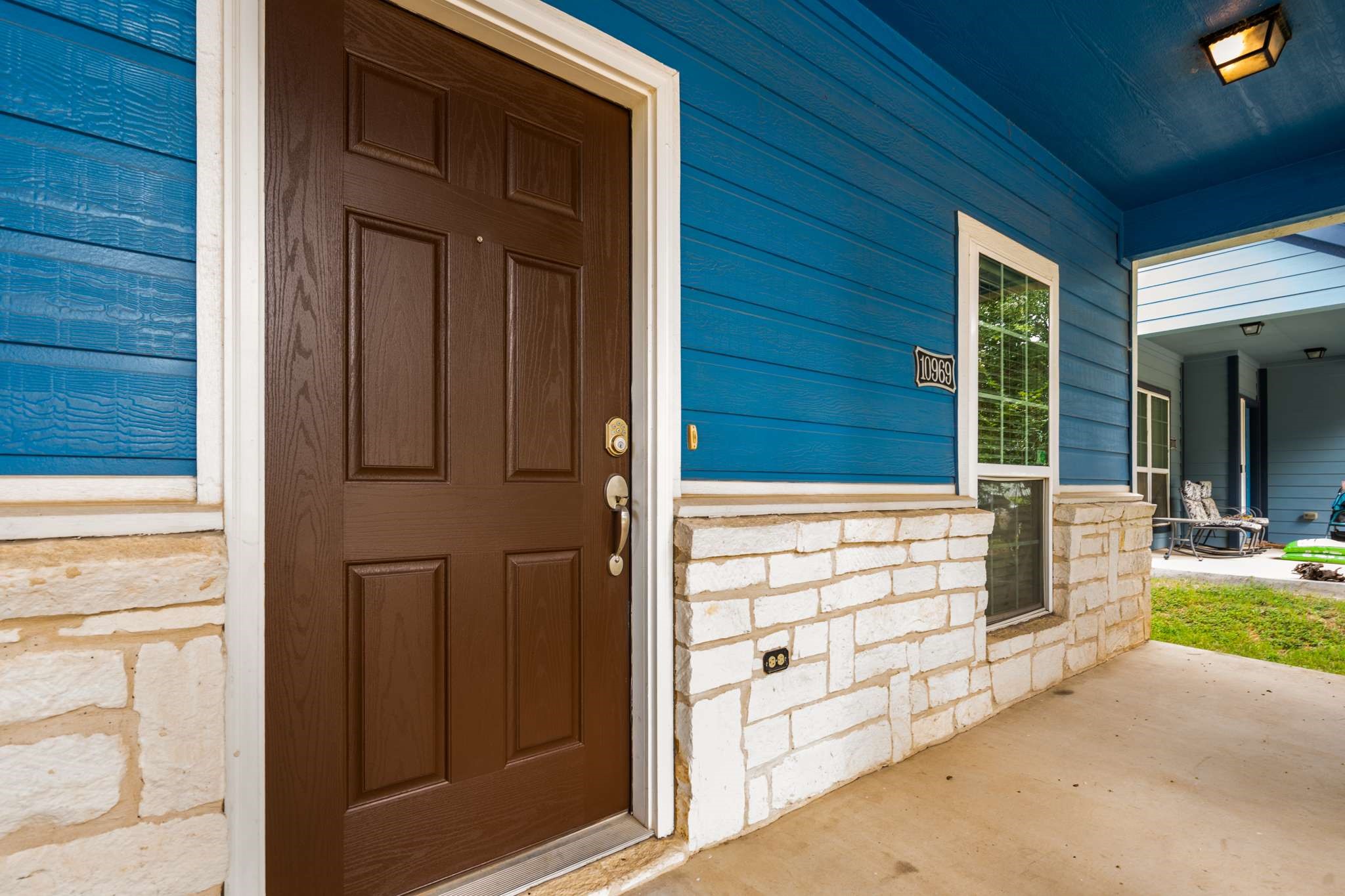 10969 Colonial Heights Lane