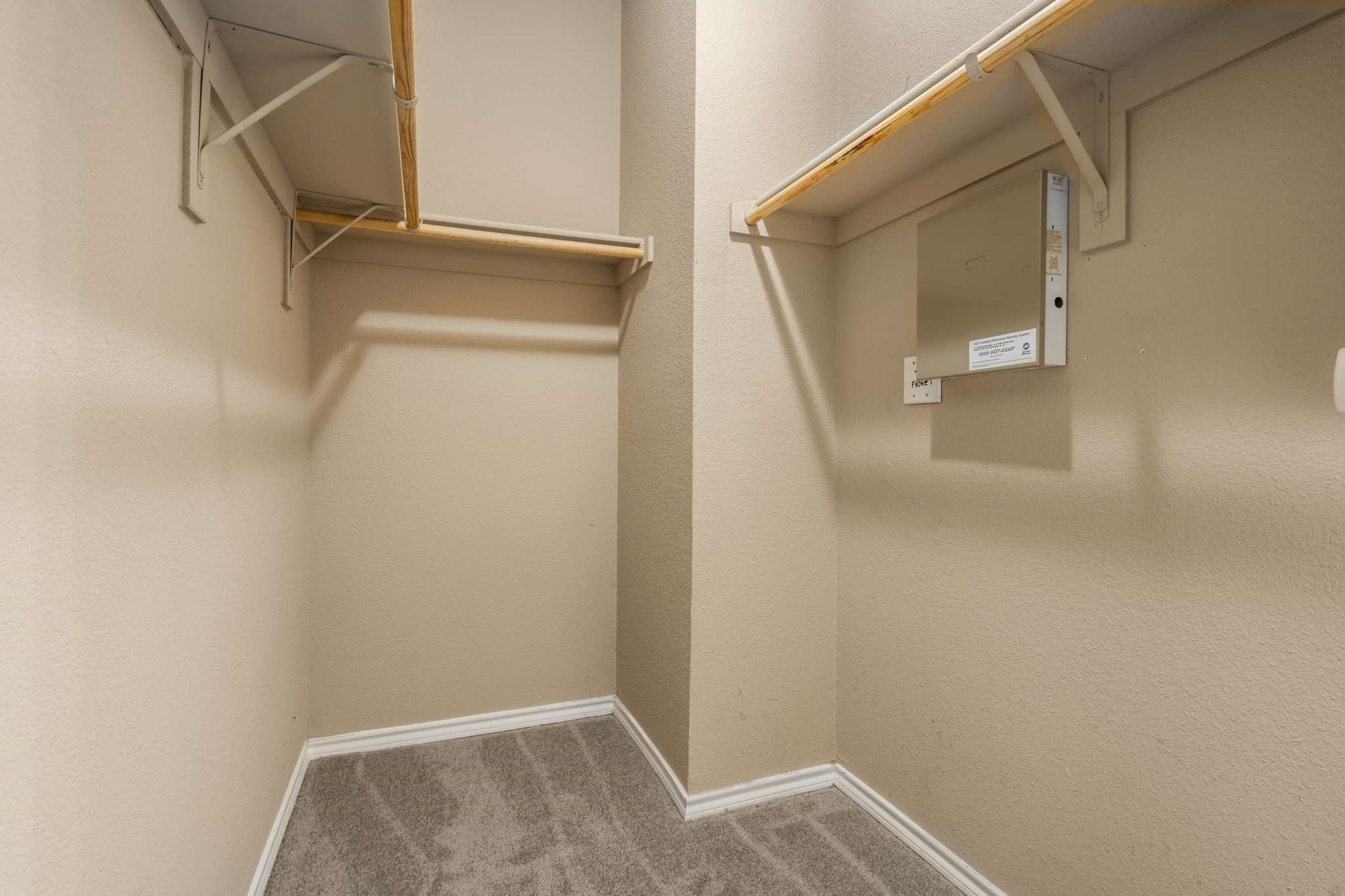 10969 Colonial Heights Lane