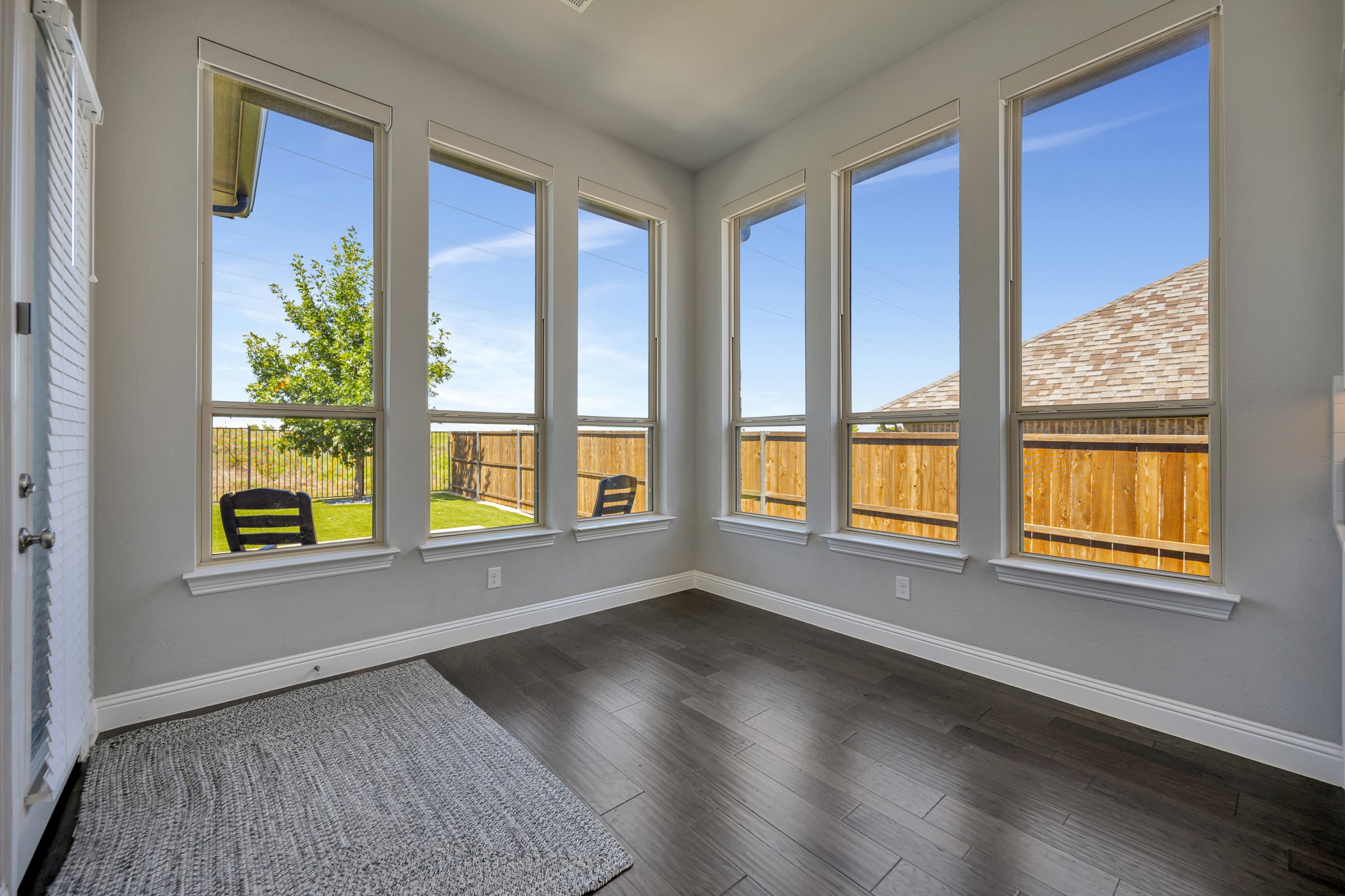 1129 Highpoint Way