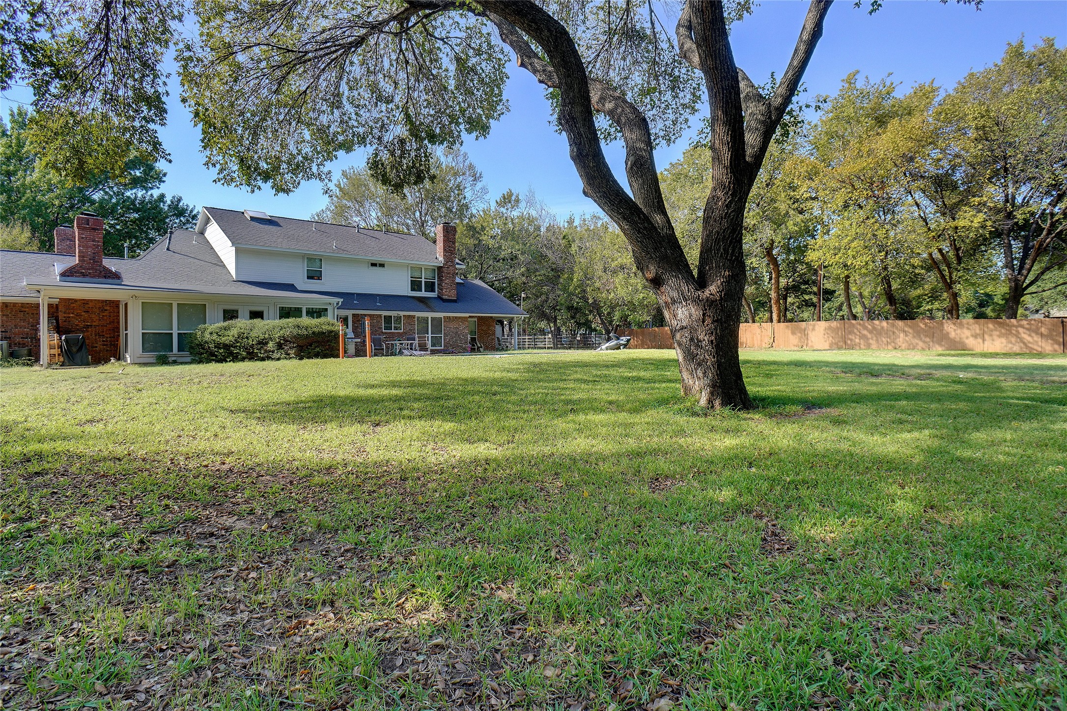 1275 Shady Oaks Drive