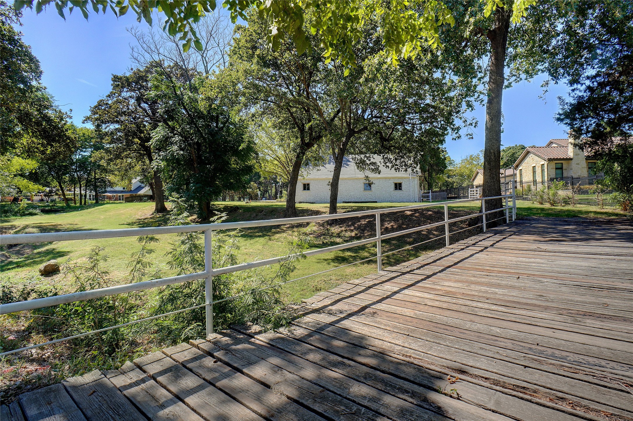 1275 Shady Oaks Drive