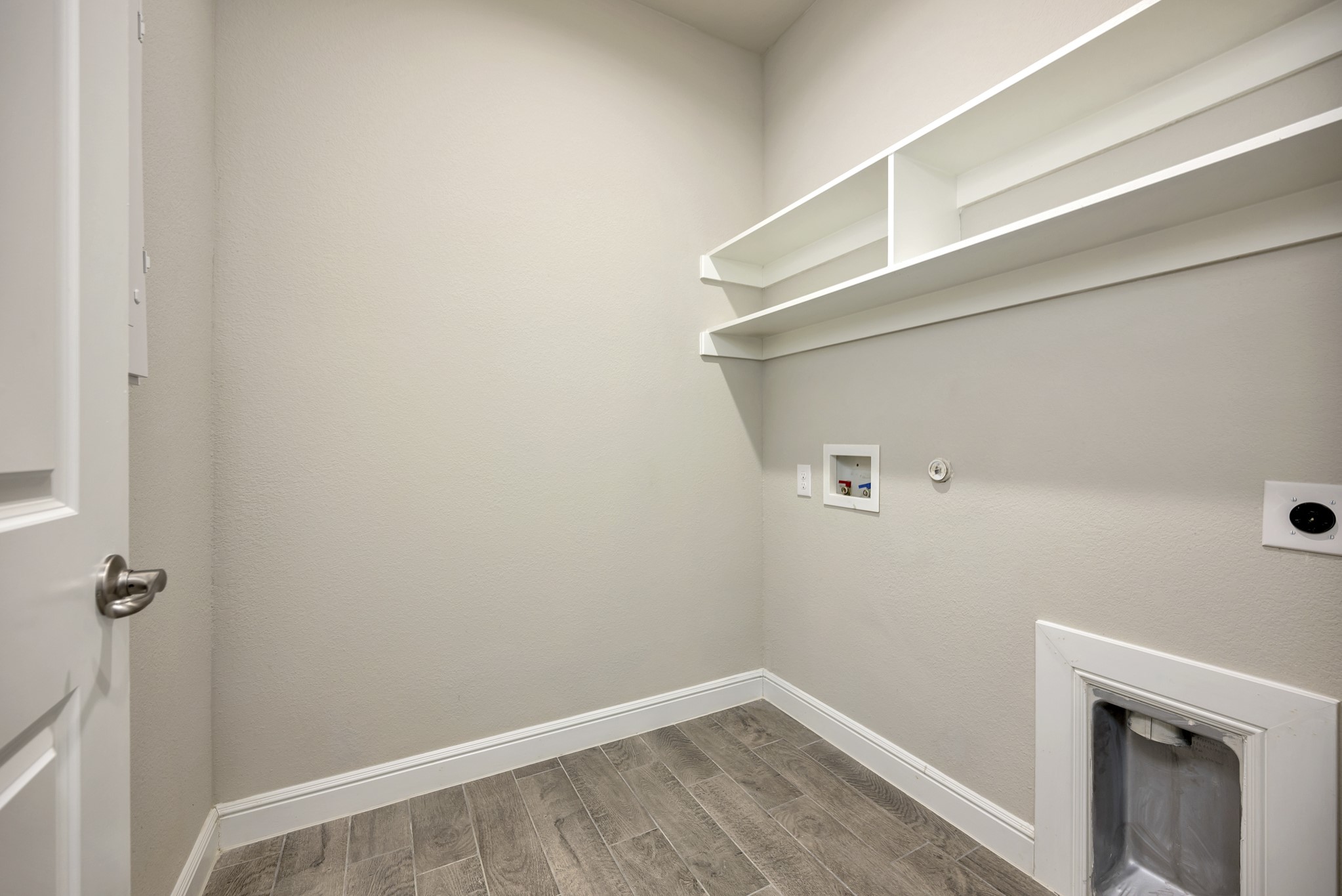 1016 Croxley Way