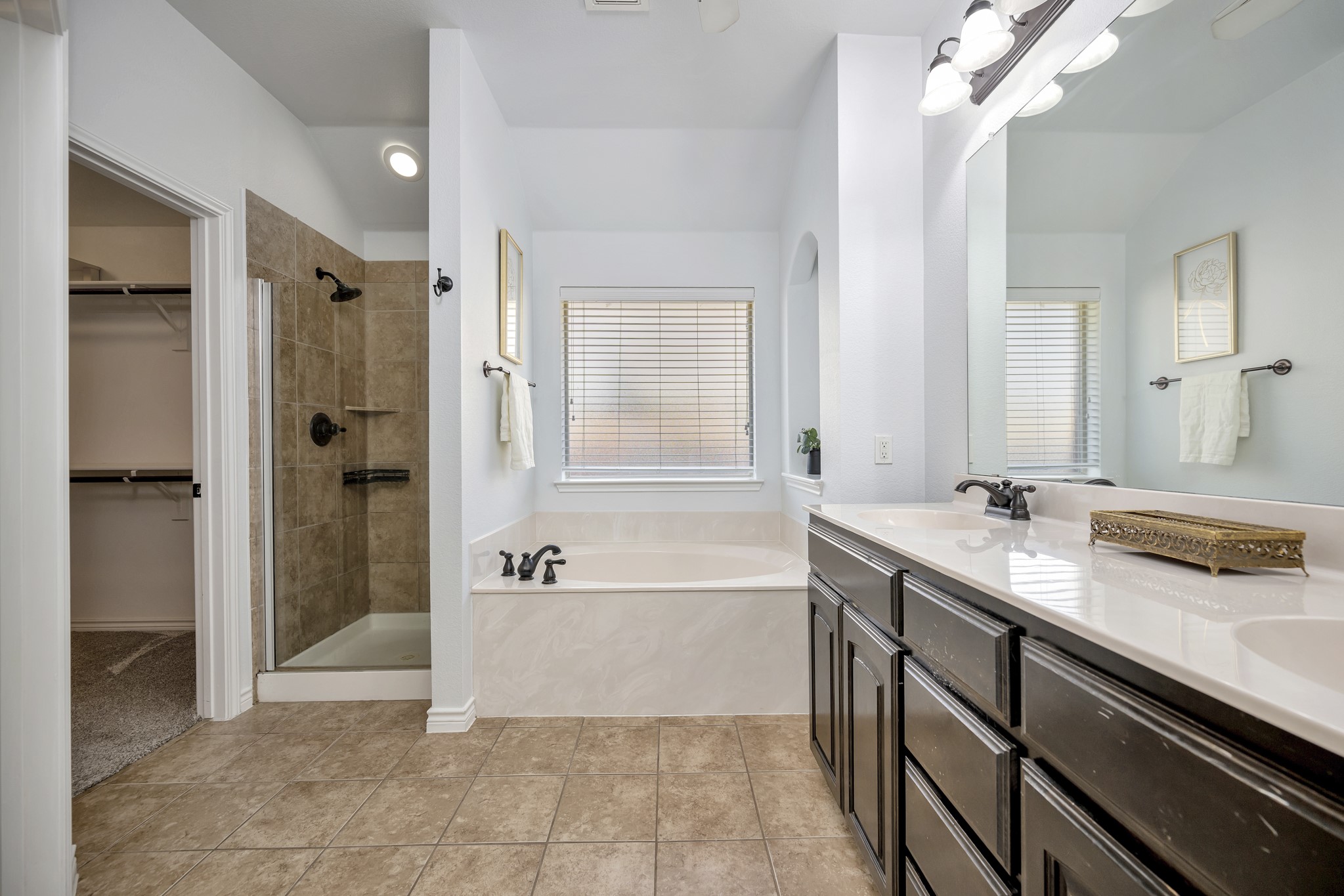 12421 Woods Edge Trail