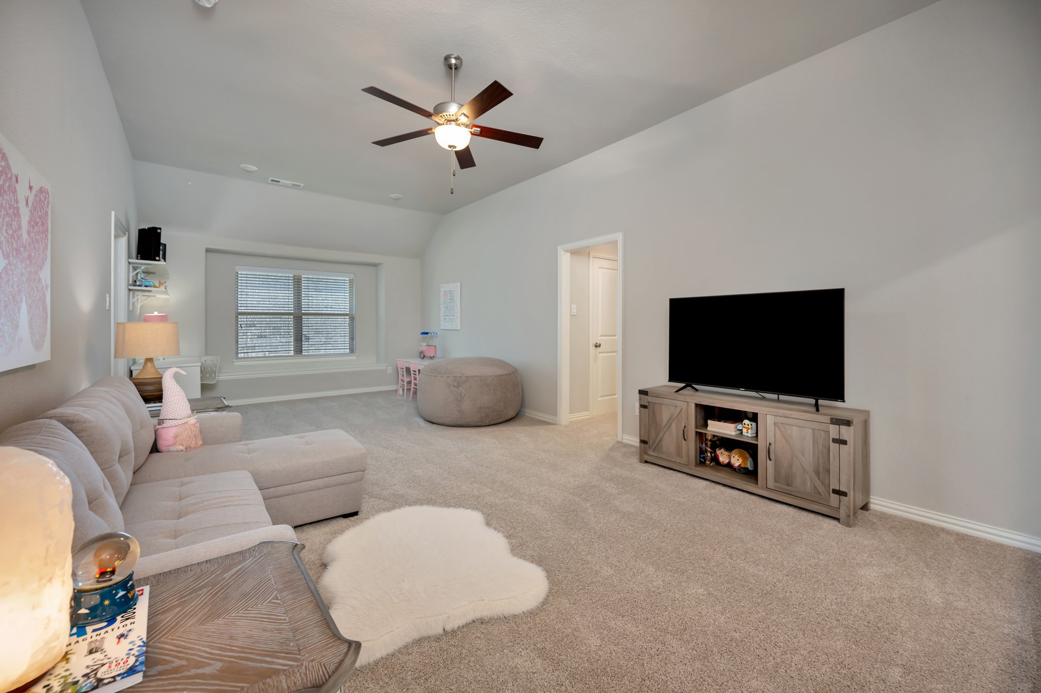 1117 Thornhill Way