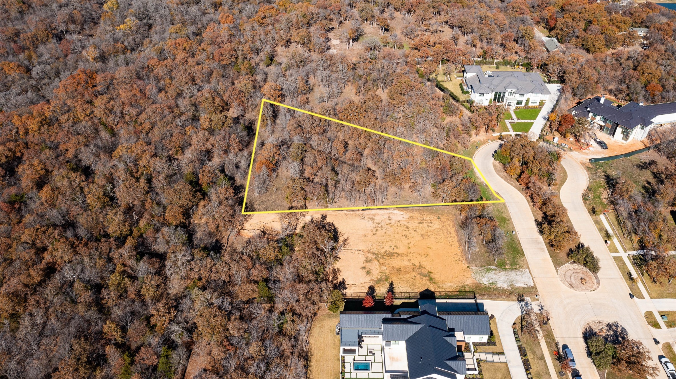 4604 Saddleback Lane