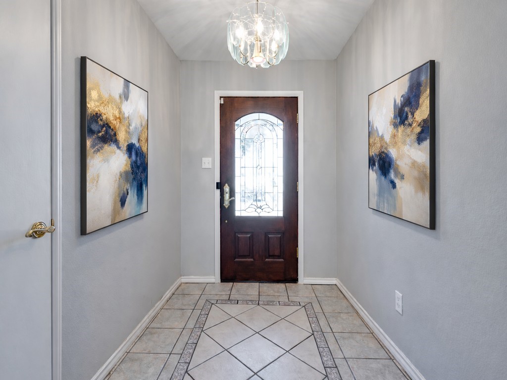 2814 Augusta Lane
