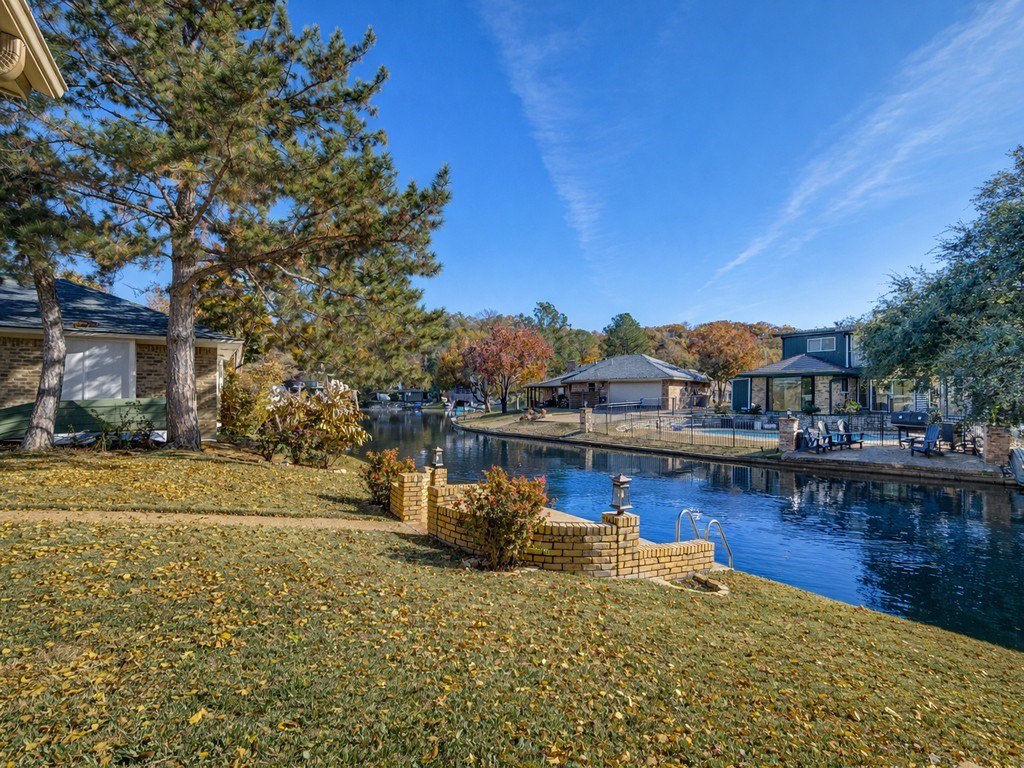 2814 Augusta Lane