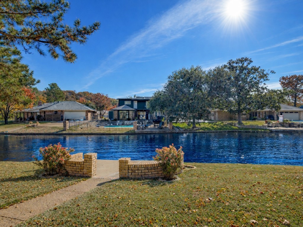 2814 Augusta Lane