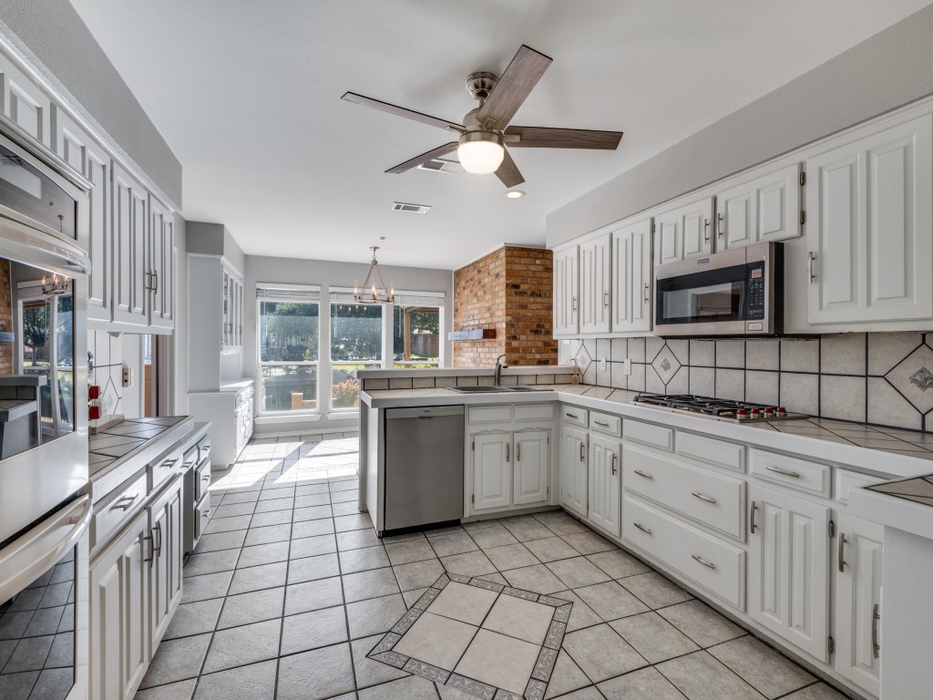 2814 Augusta Lane